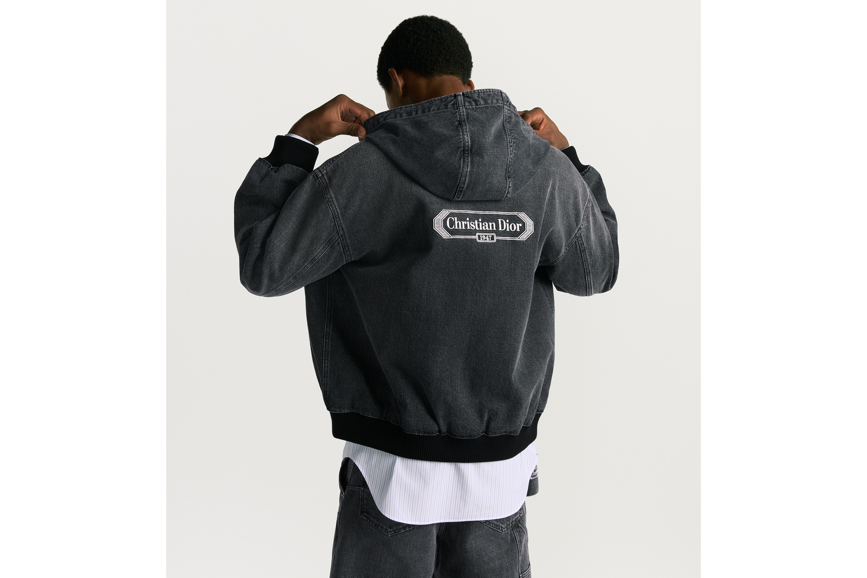 连帽短夹克 灰色棉质斜纹面料 CD Box 标志 E09