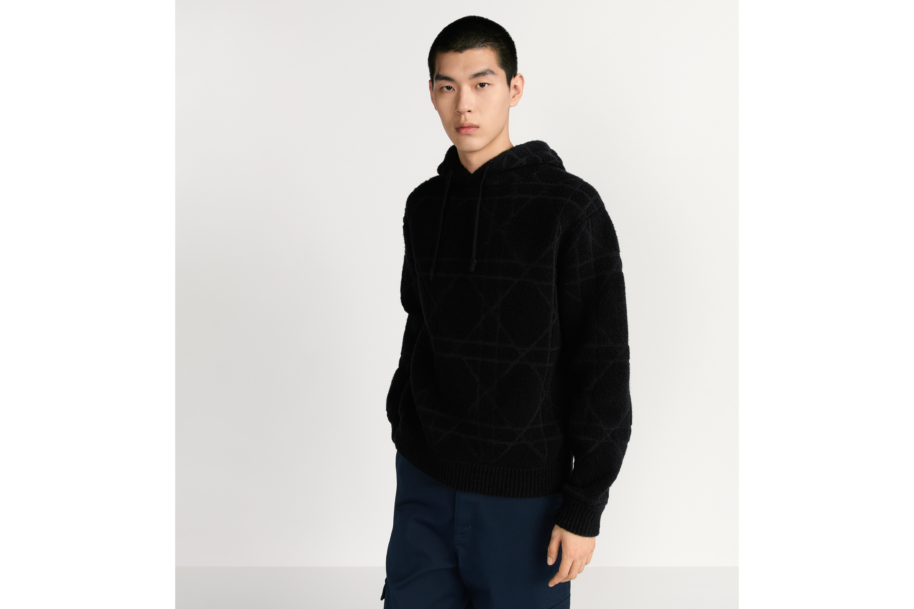 连帽运动衫 黑色棉质和绵羊毛混纺针织面料藤格纹 E07