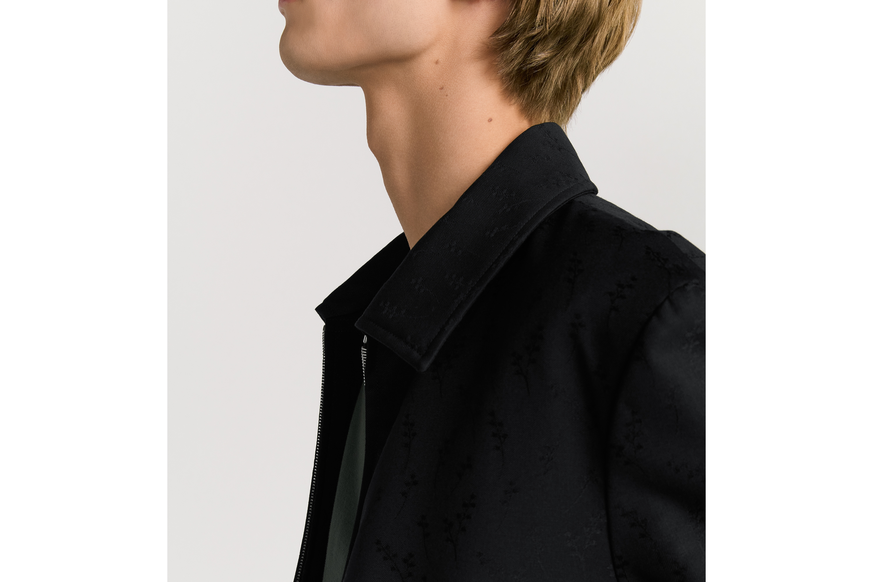 look_image_alt_prefix 双面拉链夹克 灰色绵羊毛混纺提花面料铃兰图案 E04