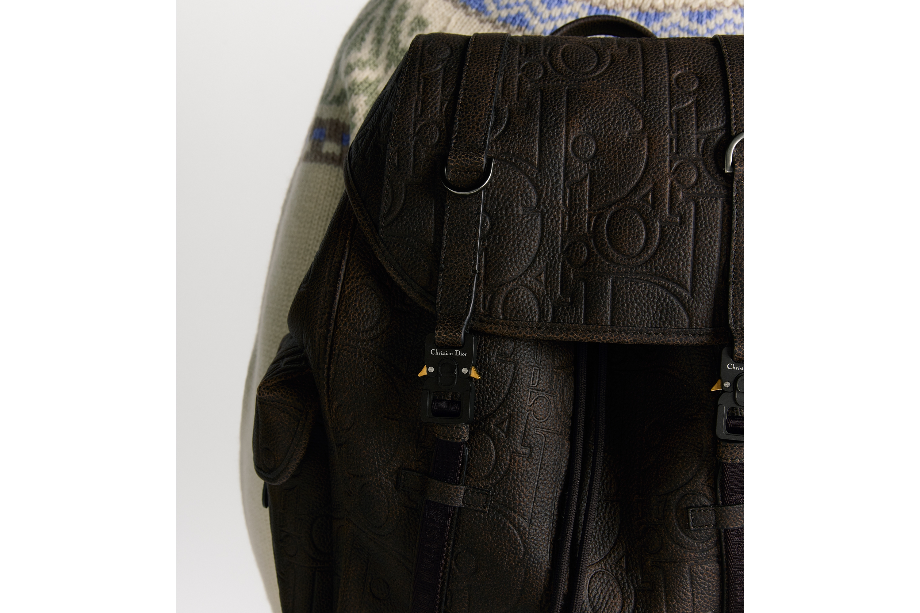 Dior Hit The Road 翻盖双肩背包 棕色 Dior Gravity Vintage 印花效果皮革 E20