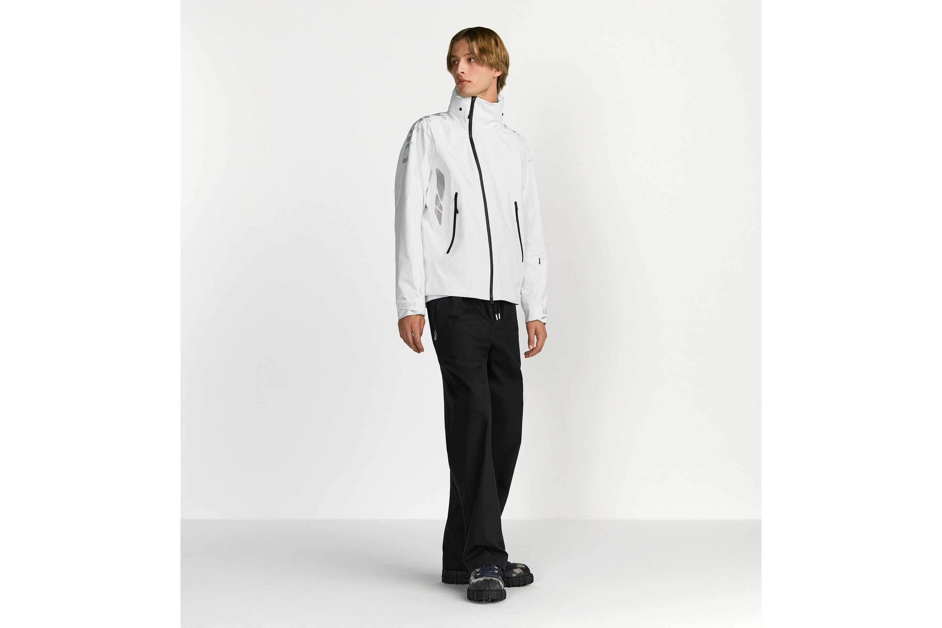 滑雪派克大衣 白色科技面料 DIOR AND DESCENTE 图案 E02