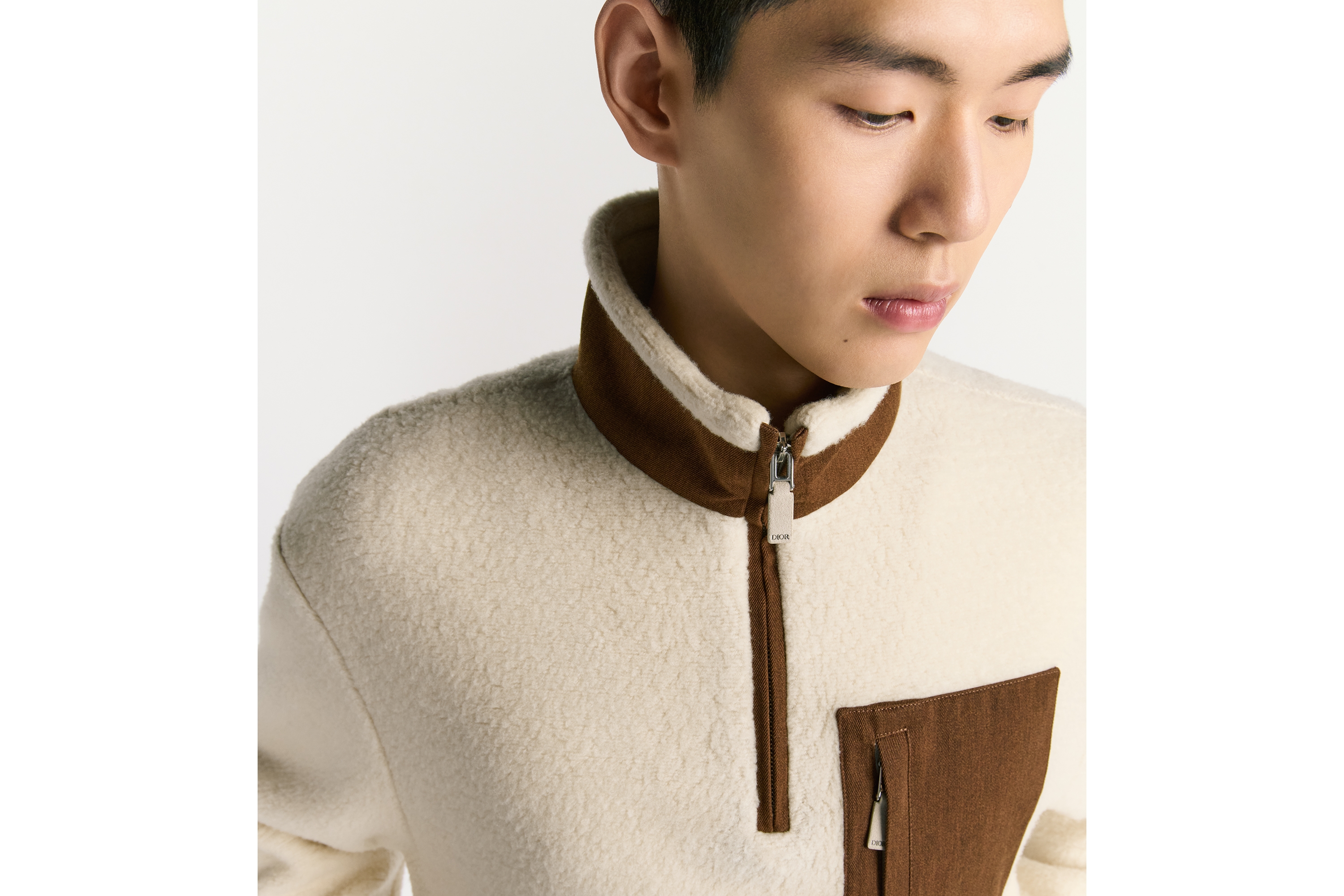 look_image_alt_prefix Dior Icons 卫衣 白色山羊绒和绵羊毛混纺起绒面料 E10