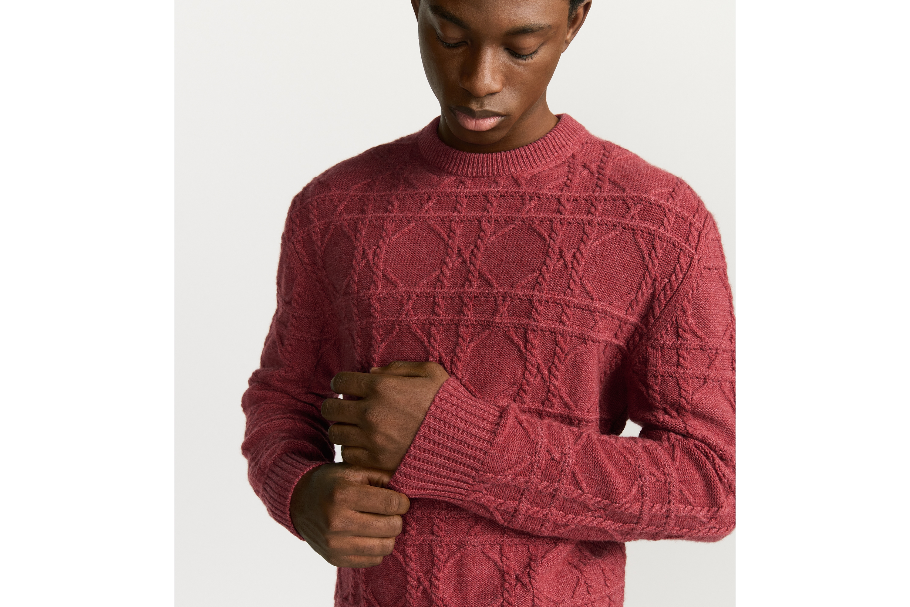 look_image_alt_prefix Dior Icons 针织衫 粉色山羊绒绞花针织面料藤格纹 E11