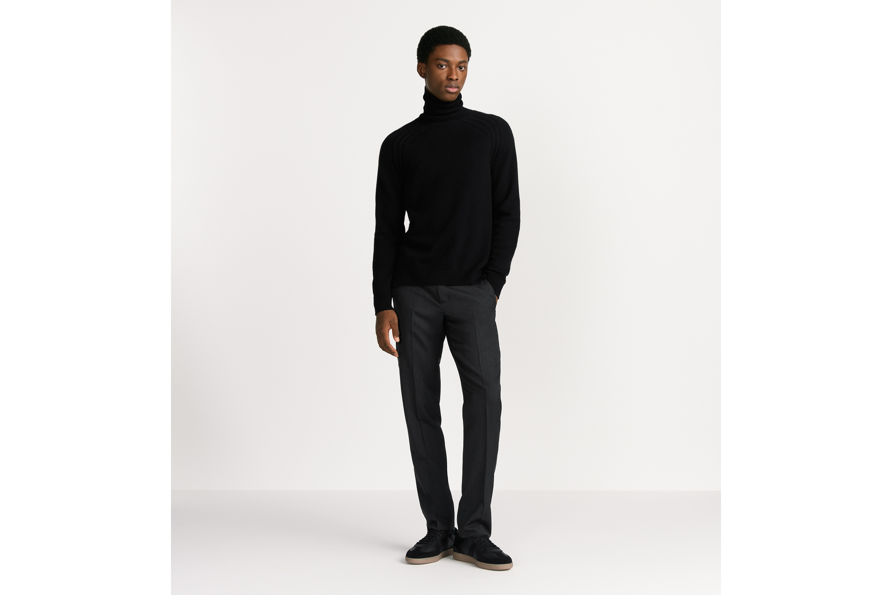 Dior Icons 针织衫 黑色山羊绒平纹针织面料 E08