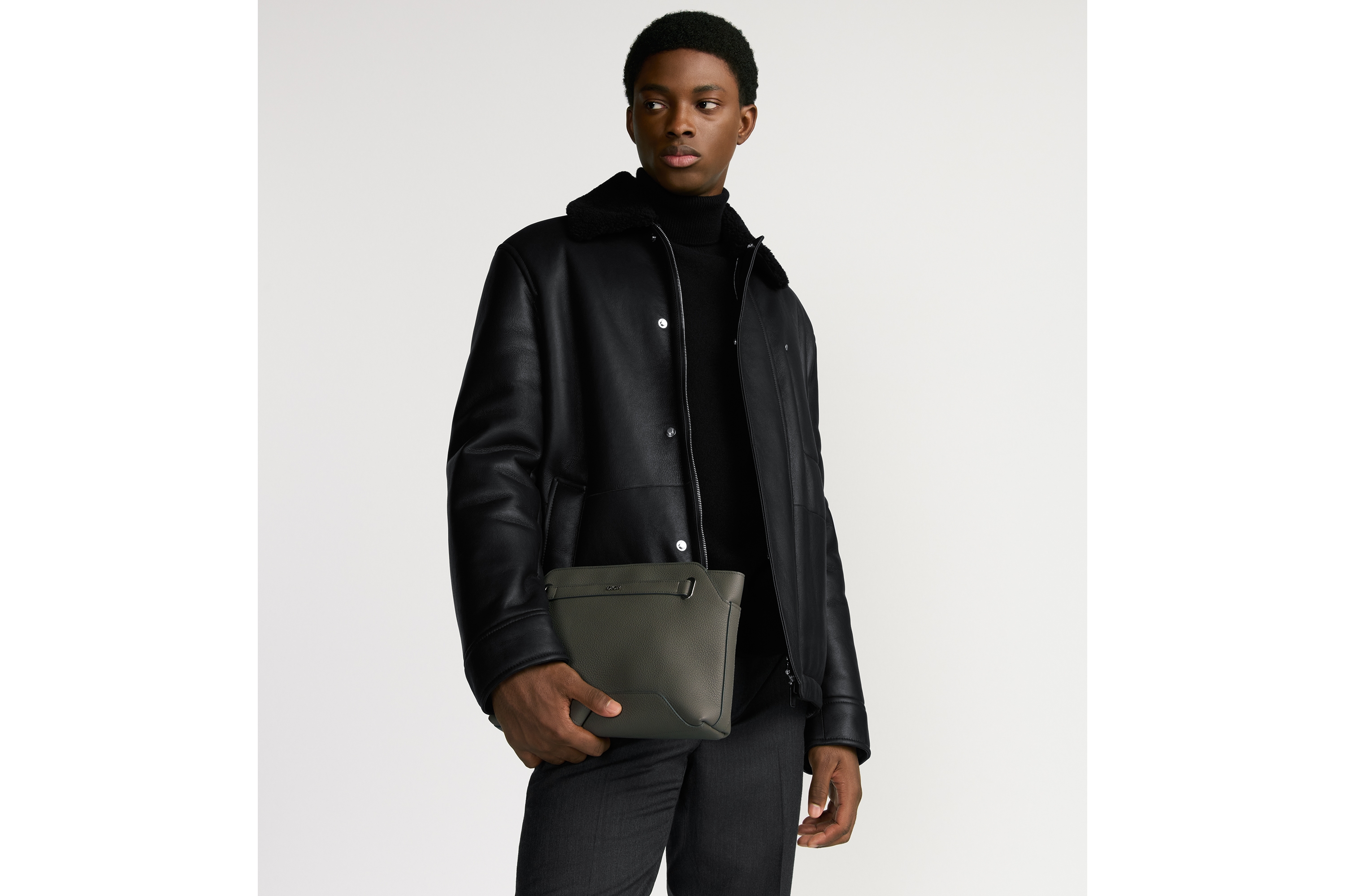 Dior Normandie A5 三角形手拿包 灰色 Dior Icons 牛皮革 E19