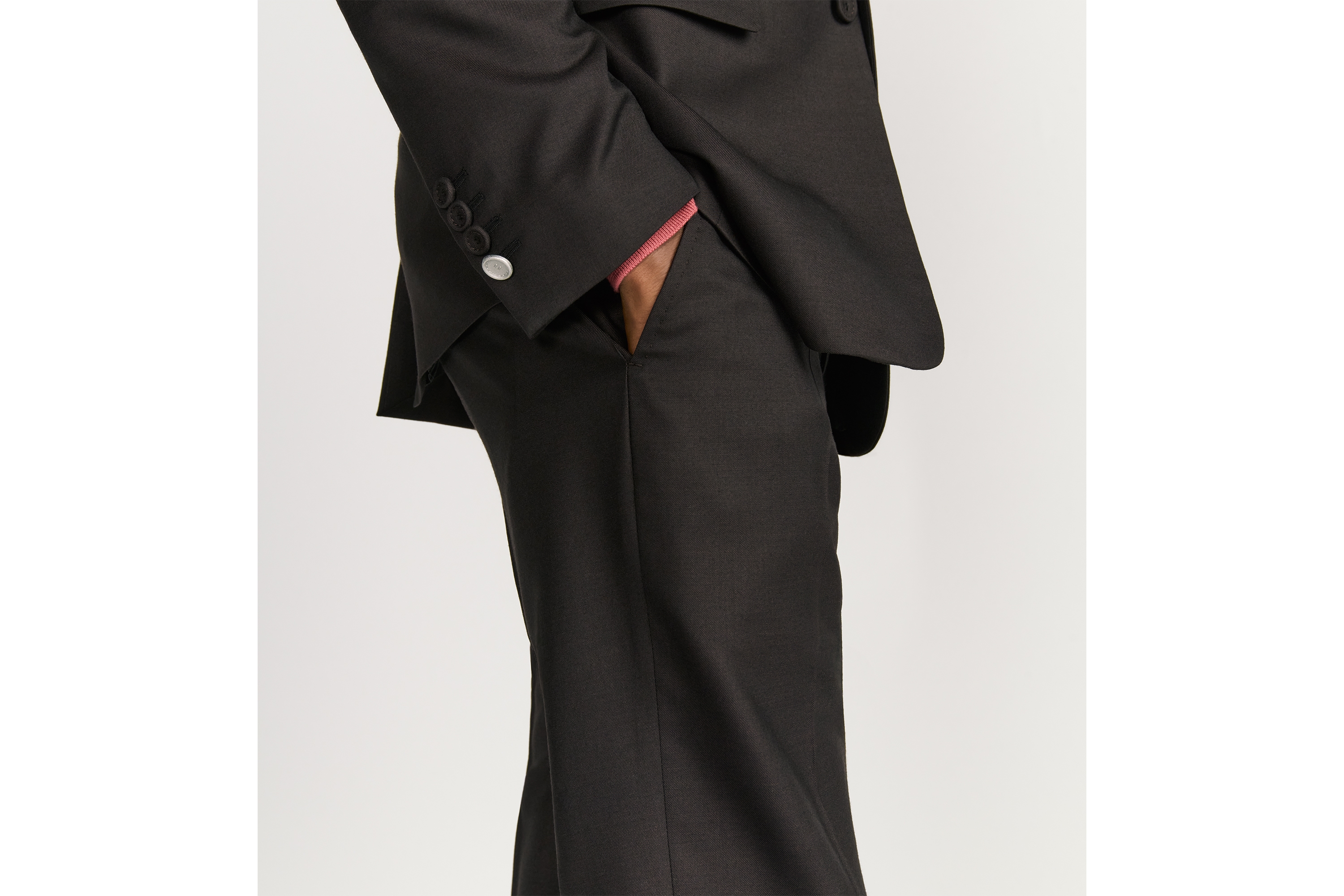 look_image_alt_prefix Dior Icons 修身版型长裤 棕色山羊绒混纺斜纹面料 E16