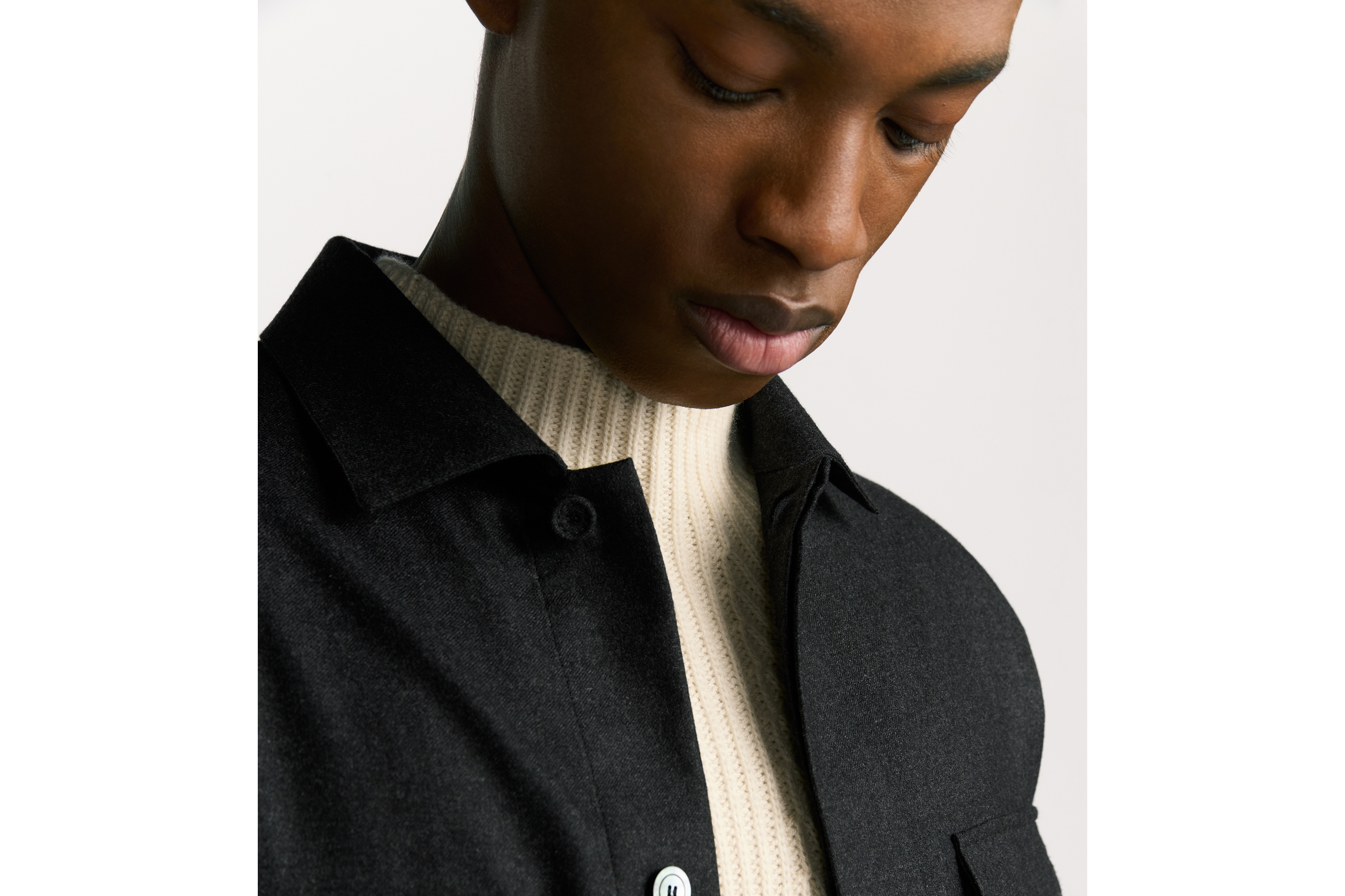 look_image_alt_prefix Dior Icons 外套衬衫 煤灰色法兰绒 E04