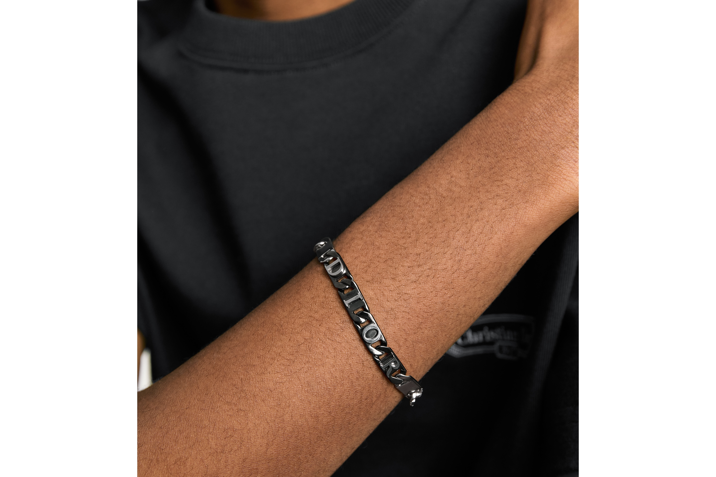 Dior Contrast 链环手链 银色饰面和金属覆层铜合金 E39