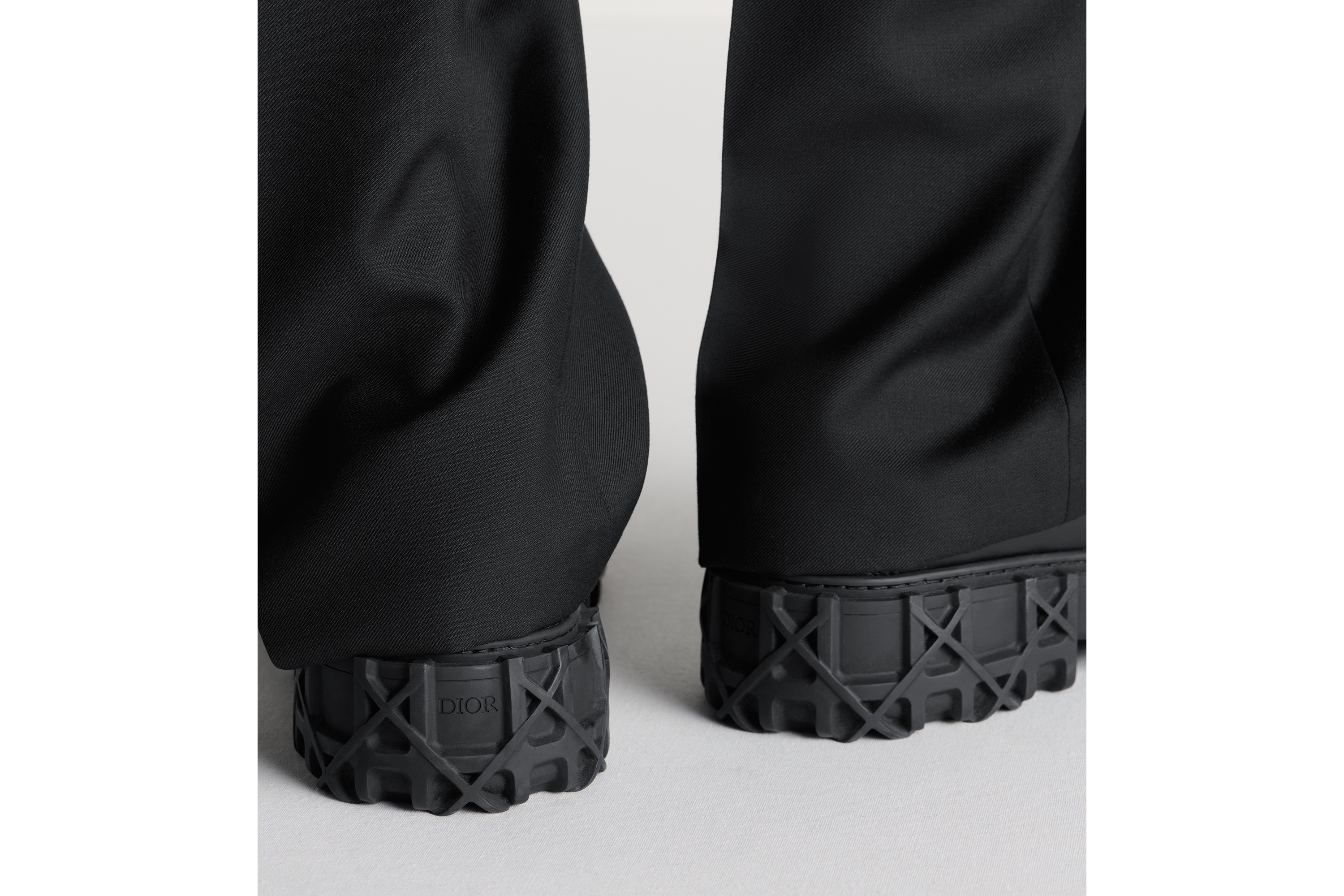 look_image_alt_prefix Dior Slickrock 乐福鞋 黑色光滑牛皮革 E24