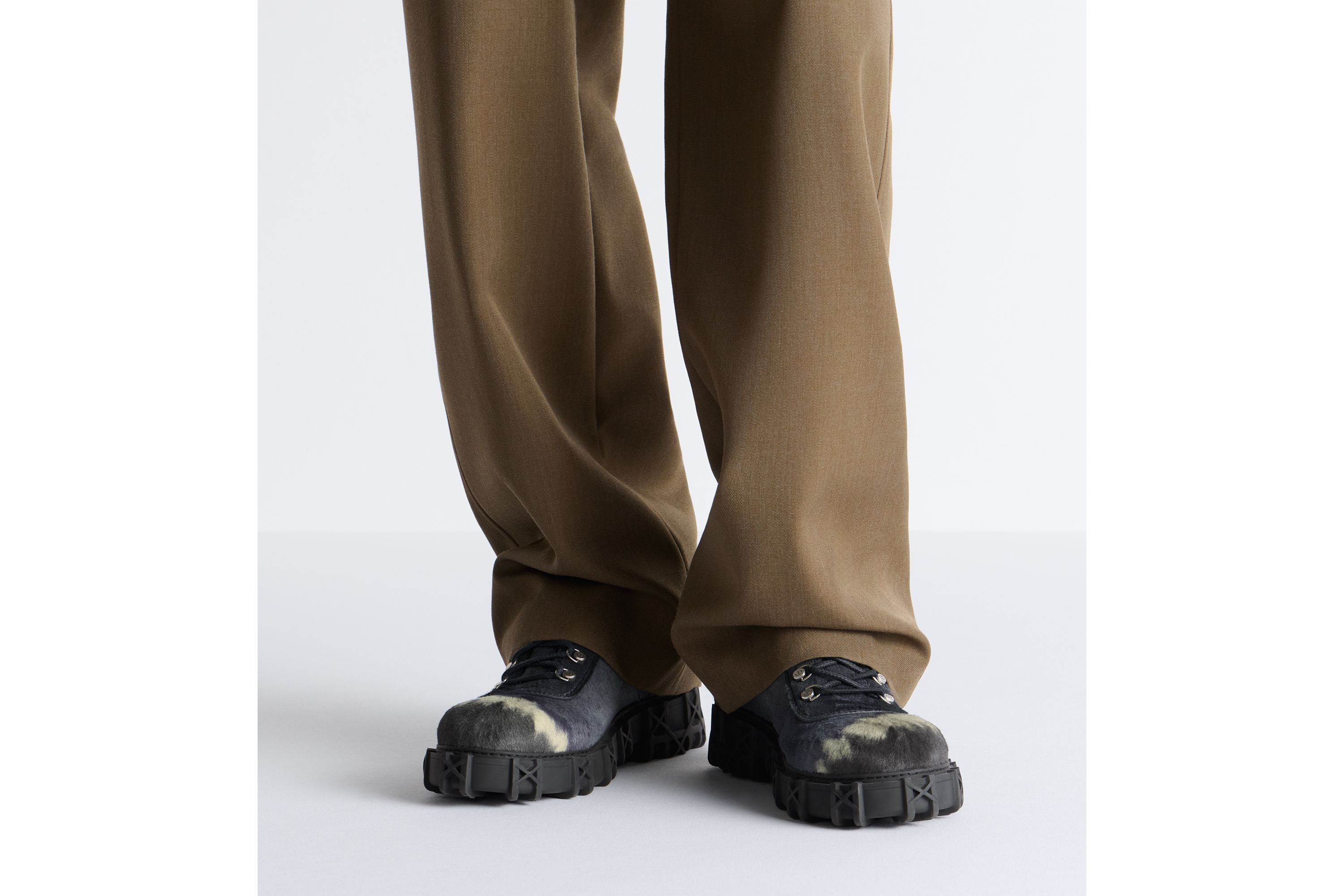 Dior Slickrock 及踝靴 - 限量编号版 蓝色扎染长毛牛皮革 E23