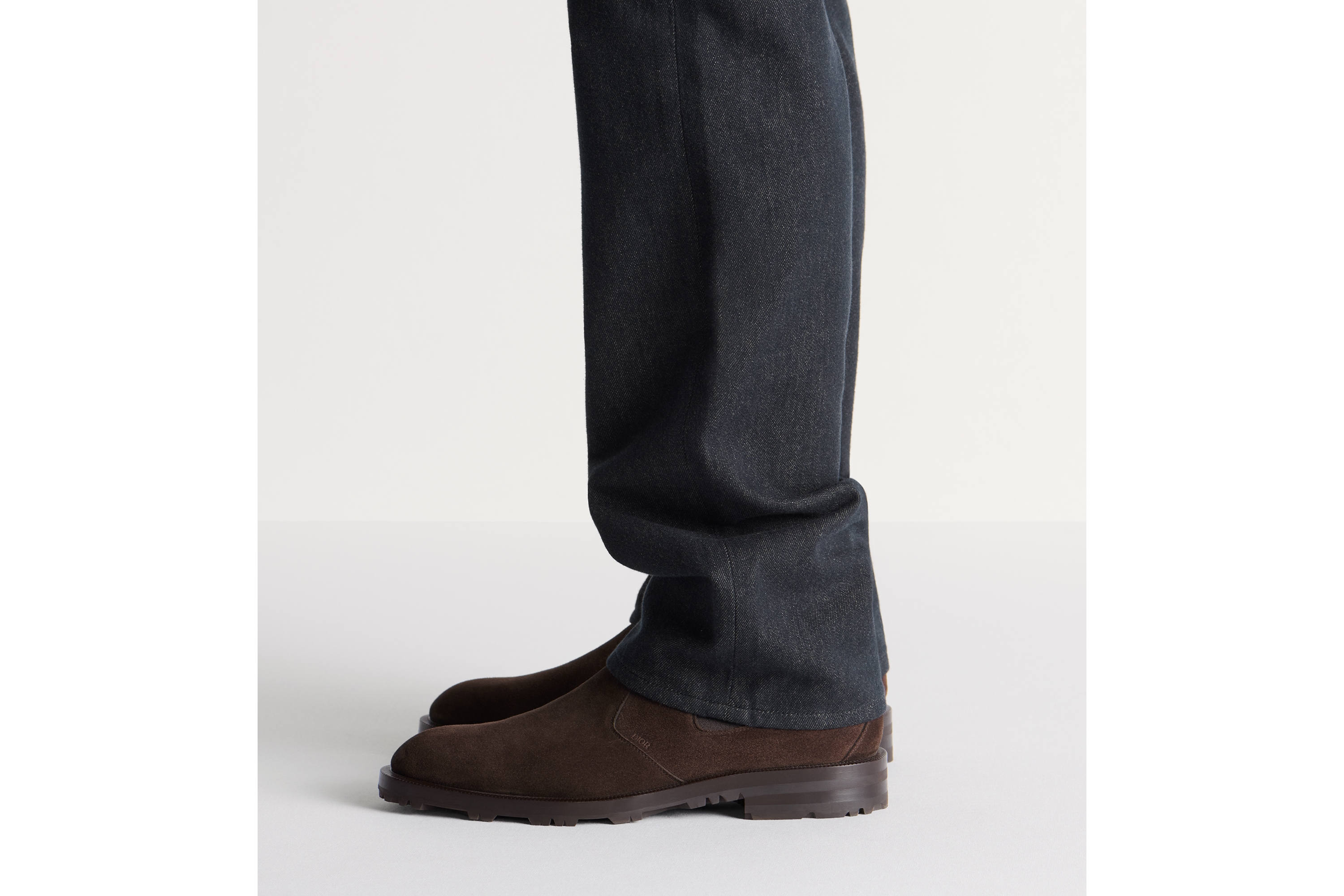 look_image_alt_prefix Dior Regency 切尔西短靴 棕色绒面革和科技面料 E23