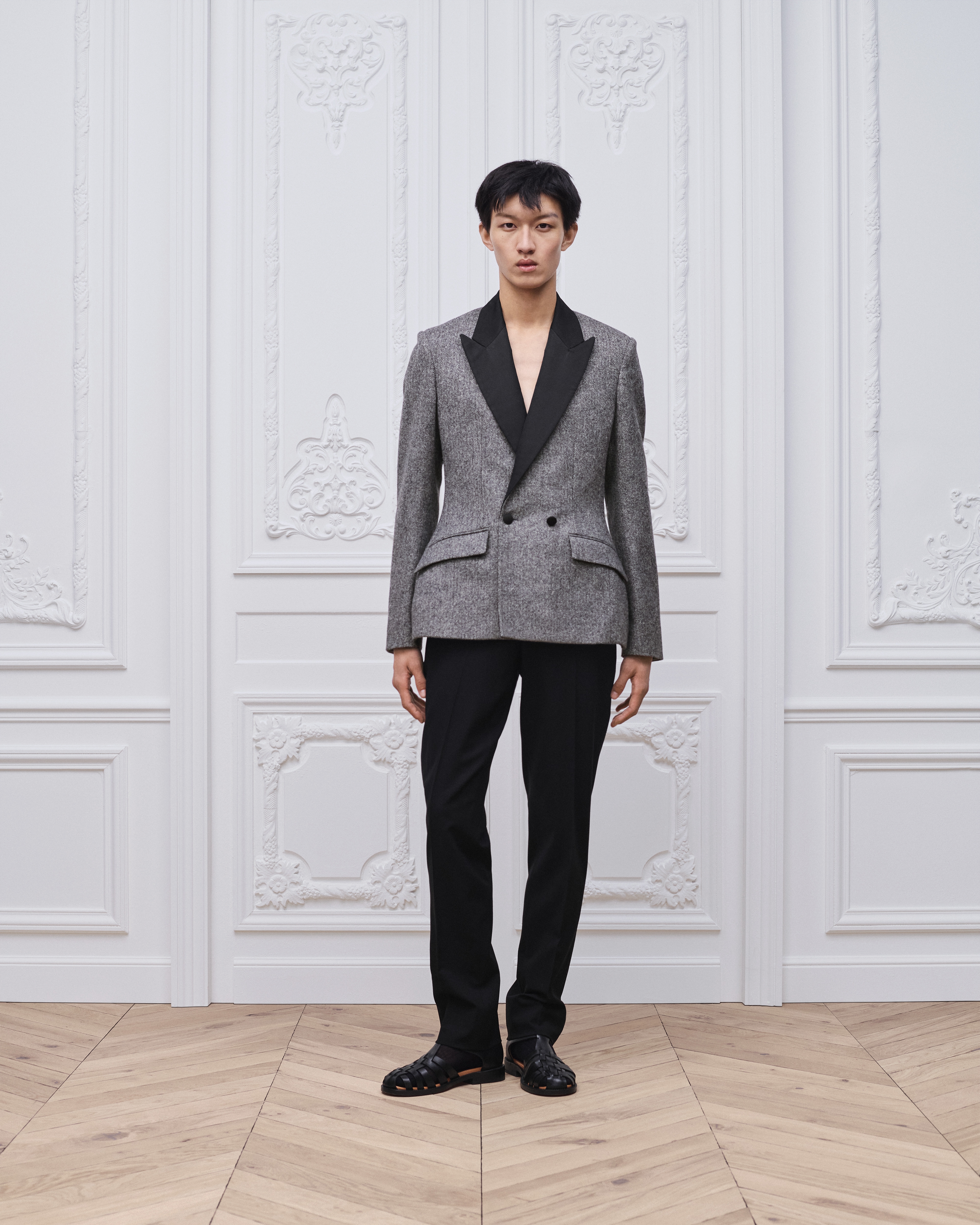 look_image_alt_prefix 经典西装外套 灰色绵羊毛面料 E02
