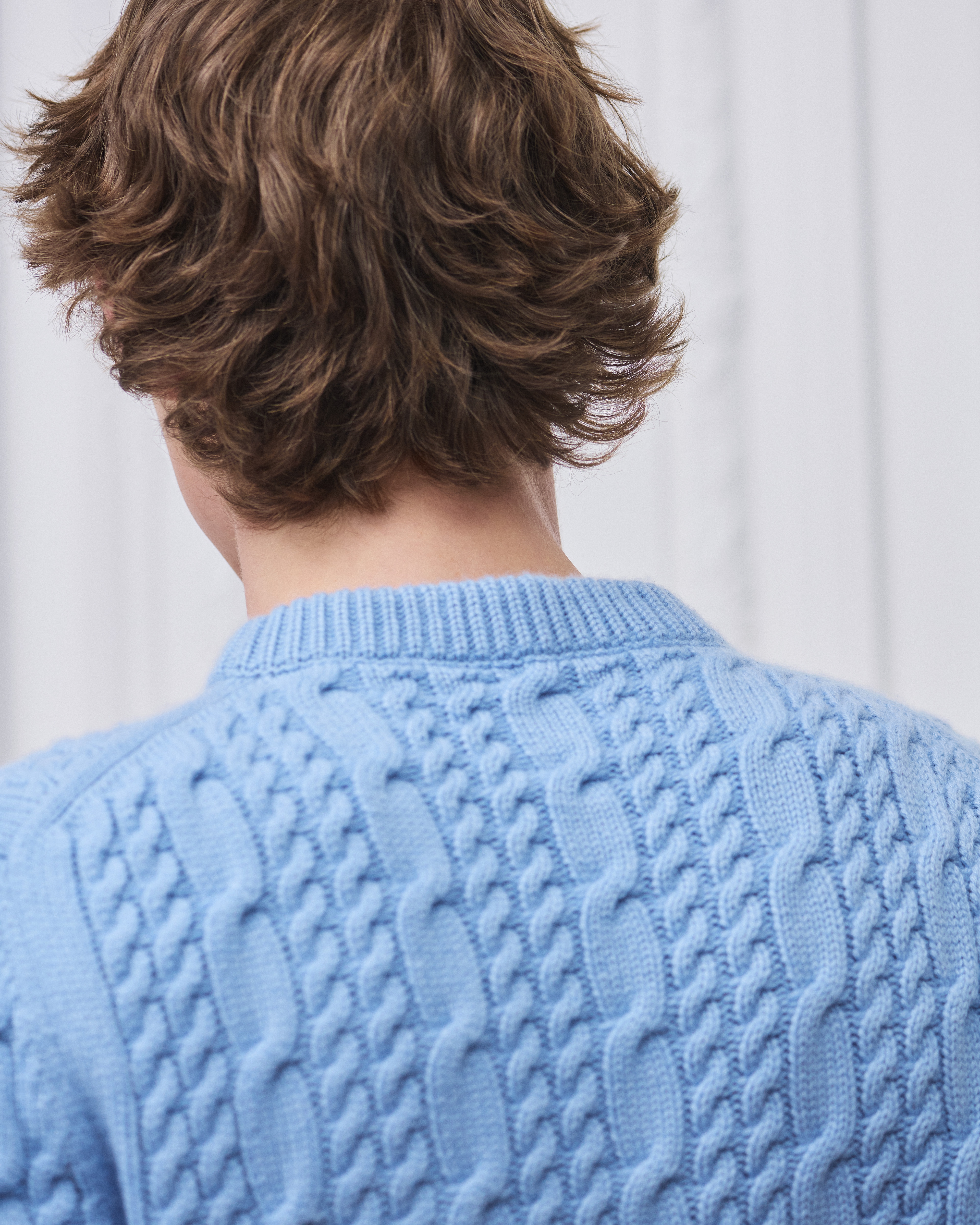 look_image_alt_prefix 绞花针织衫 蓝色山羊绒织物 E09