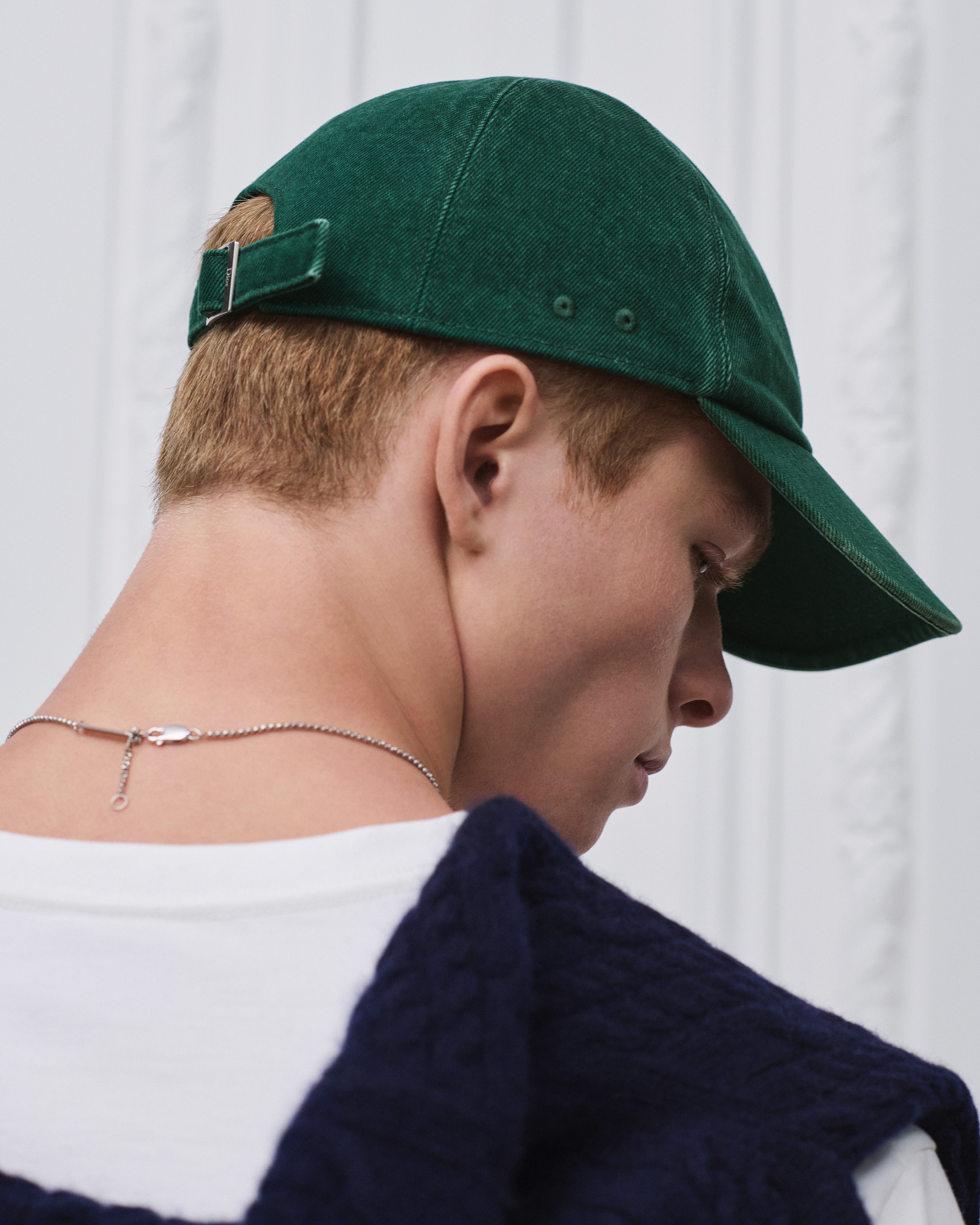 look_image_alt_prefix 帽子 绿色石洗棉质面料 Dior 刺绣 E28