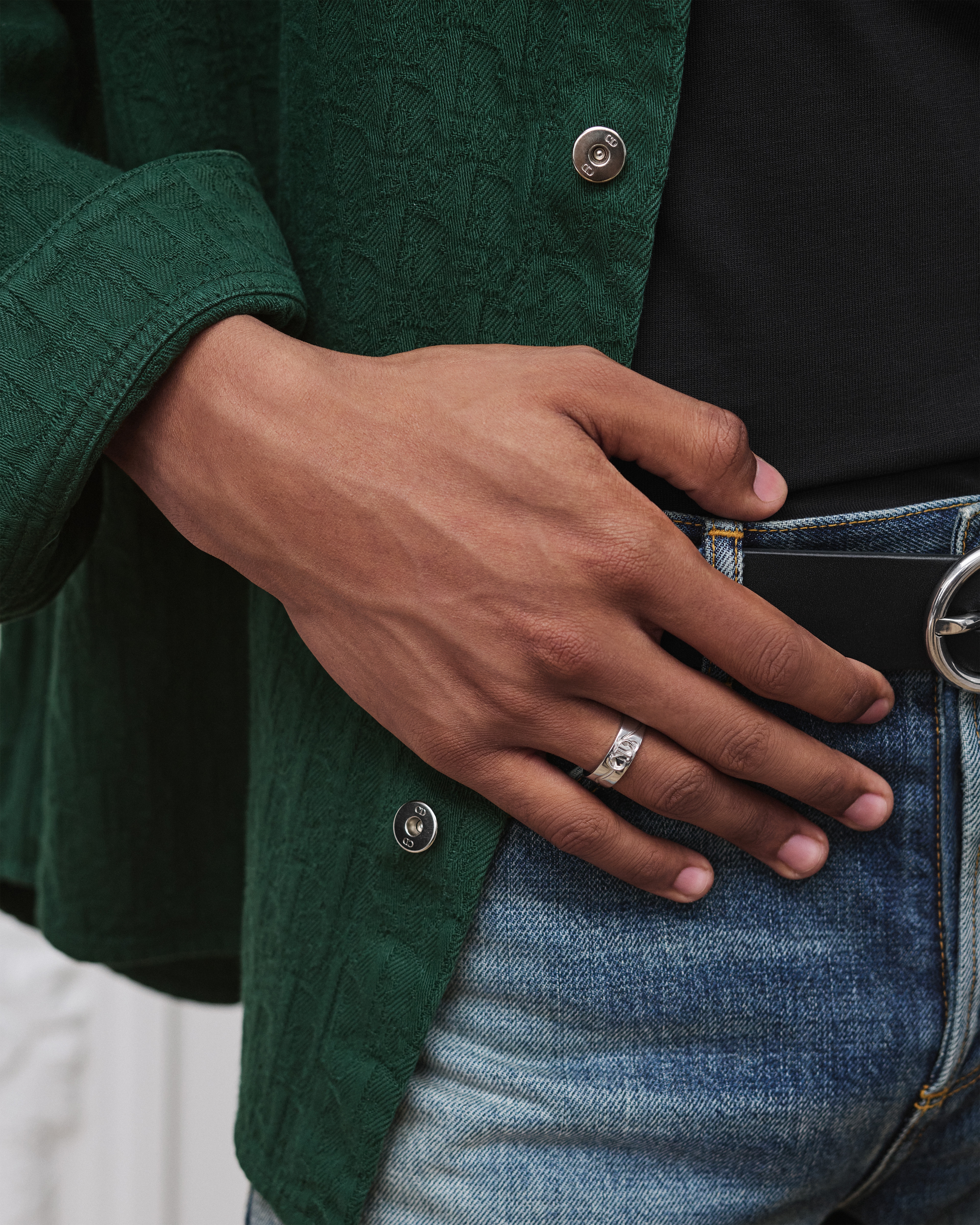 look_image_alt_prefix Dior Trèfle 戒指 银质 E39