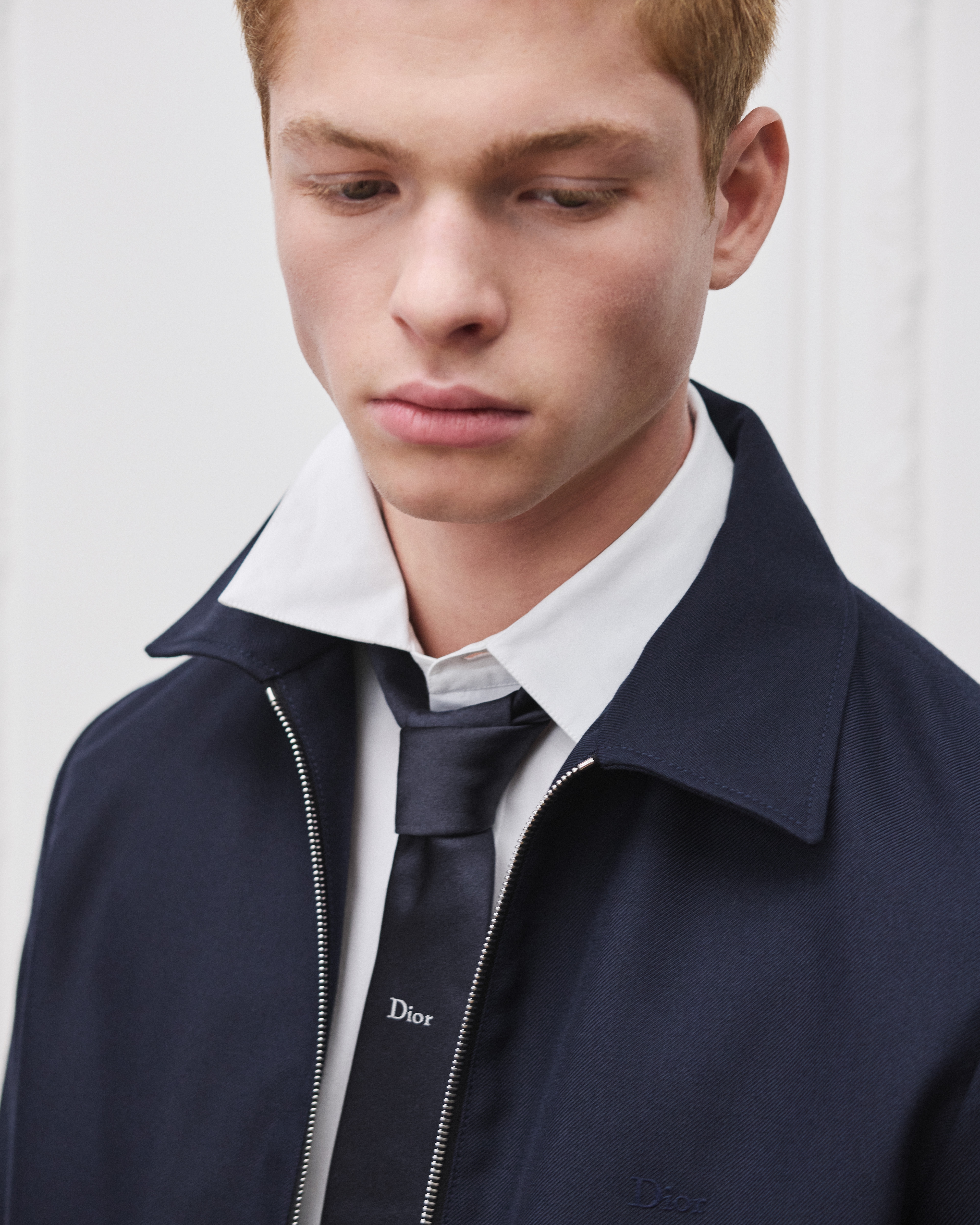 look_image_alt_prefix 拉链夹克 海军蓝色绵羊毛混纺面料 Dior 刺绣 E01