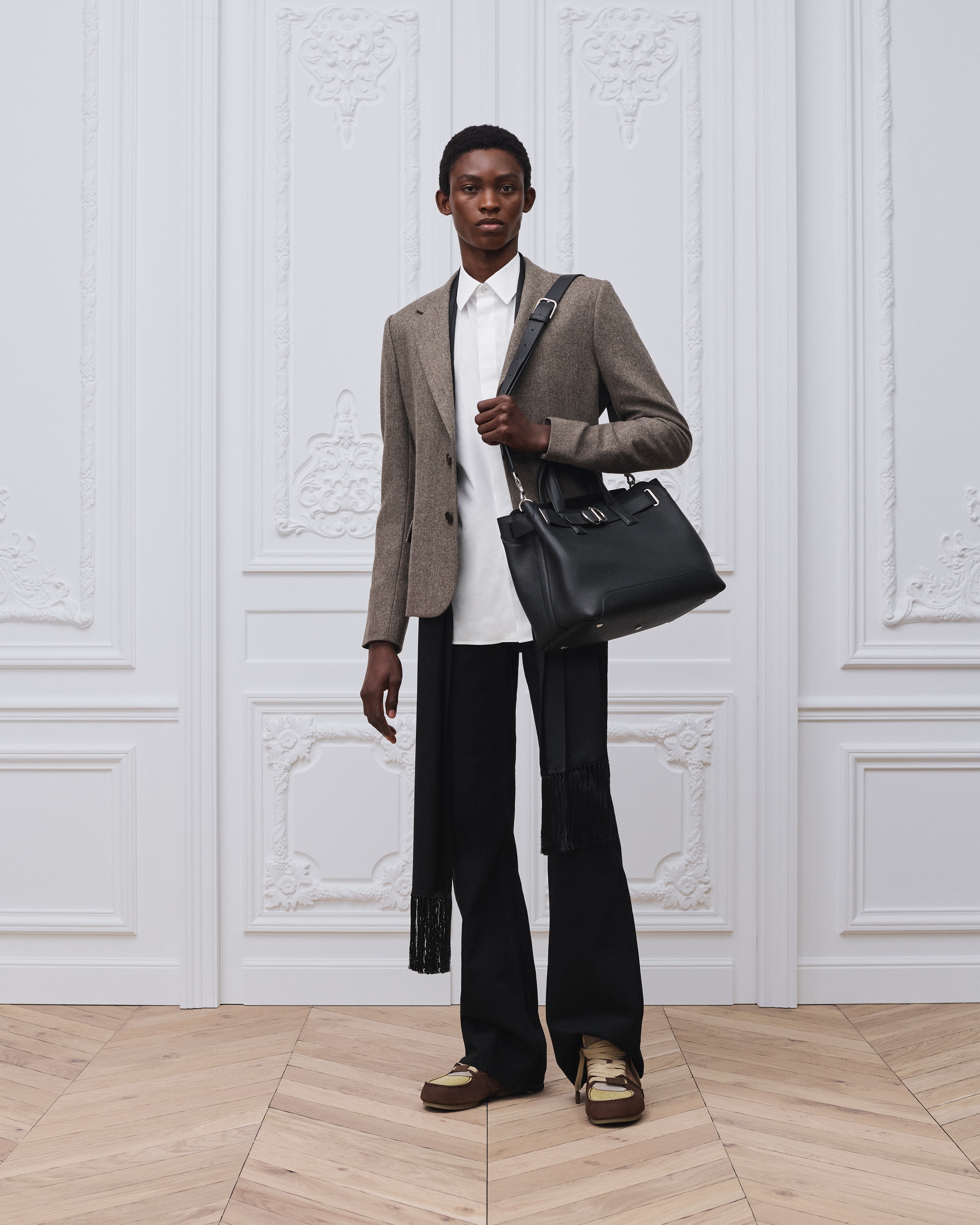 look_image_alt_prefix 中号 Dior Normandie 手袋 黑色粒面牛皮革 E21