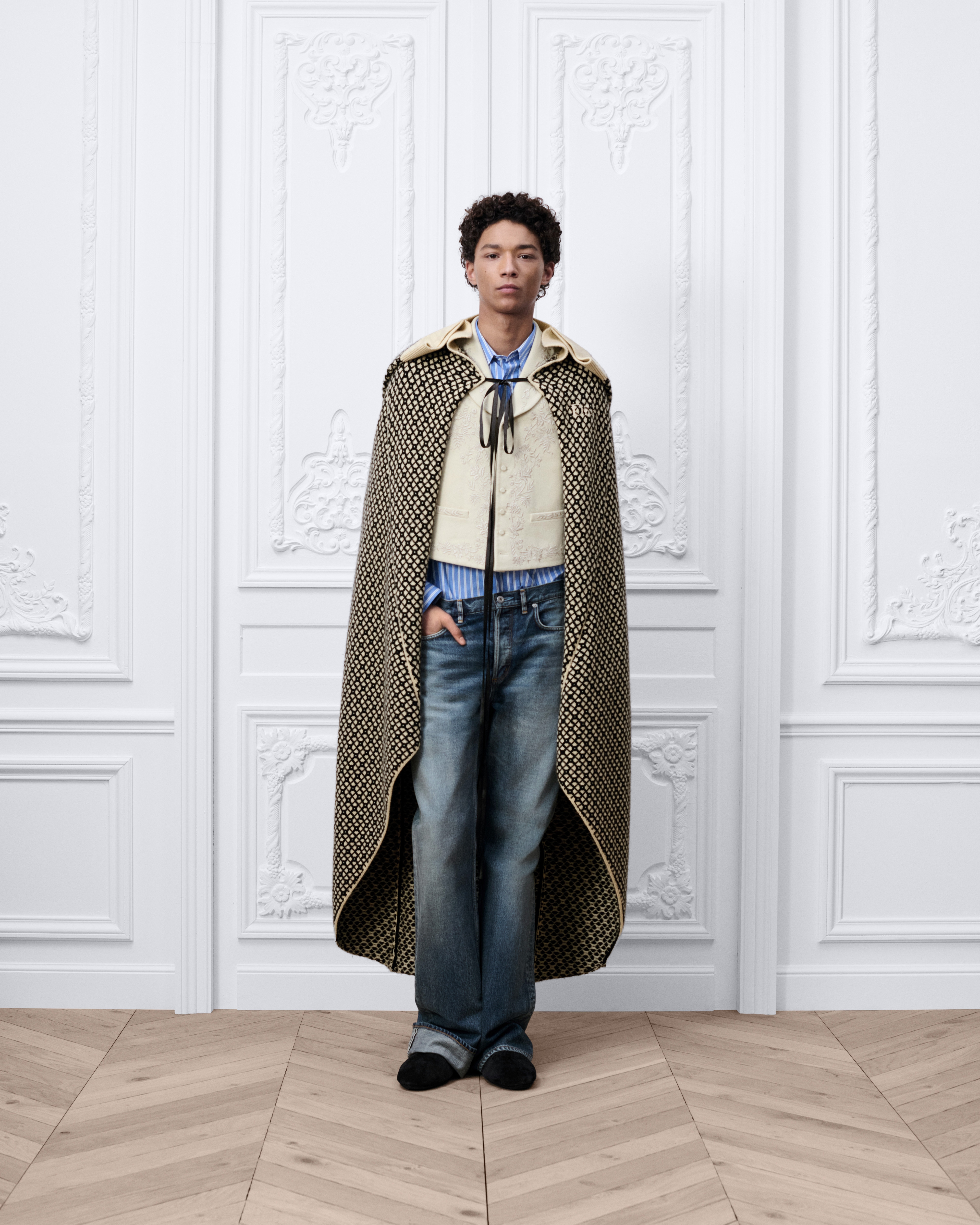 斗篷 米白色和黑色山羊绒提花面料 E02