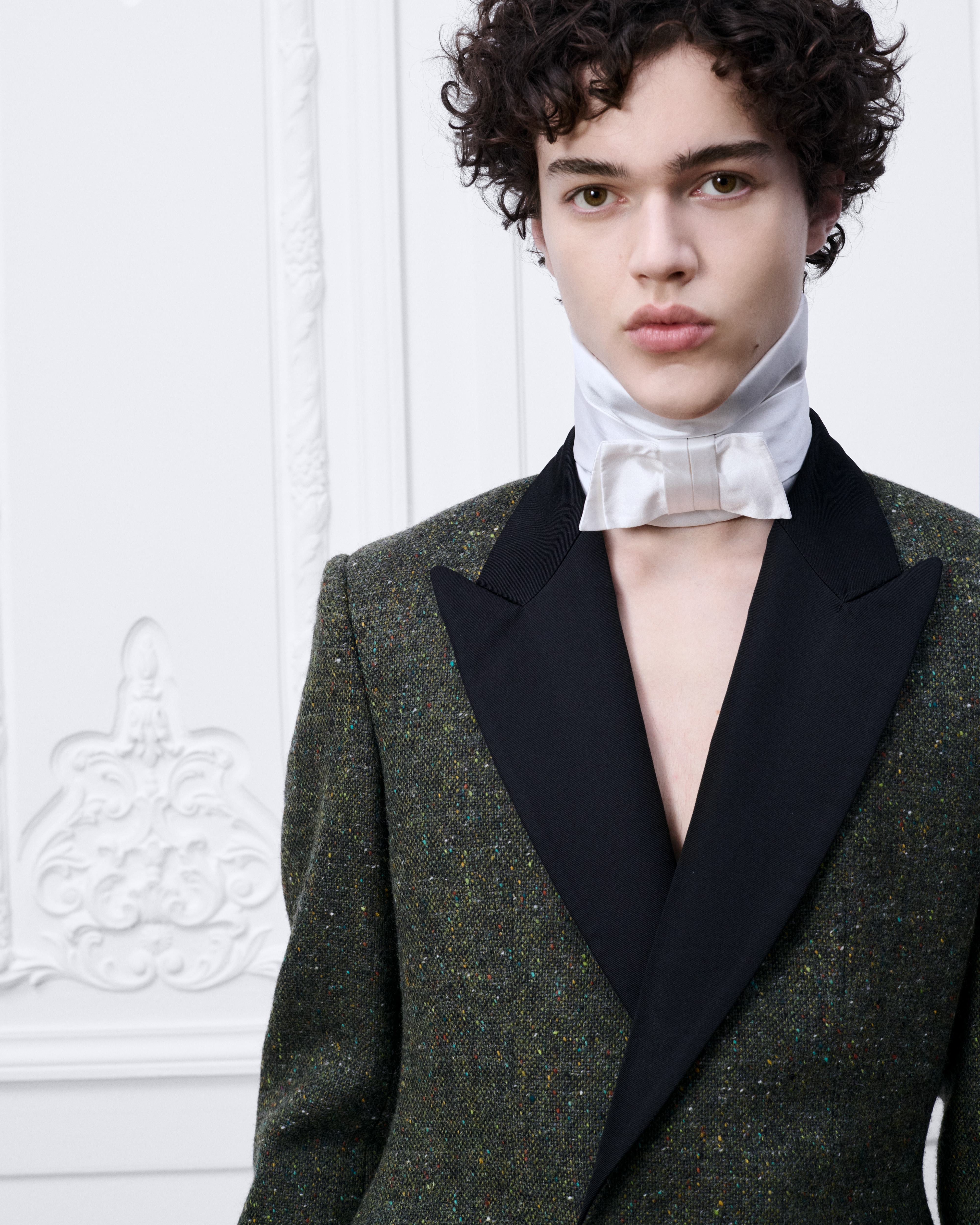 look_image_alt_prefix 经典西装外套 绿色绵羊毛粗花呢面料 E10