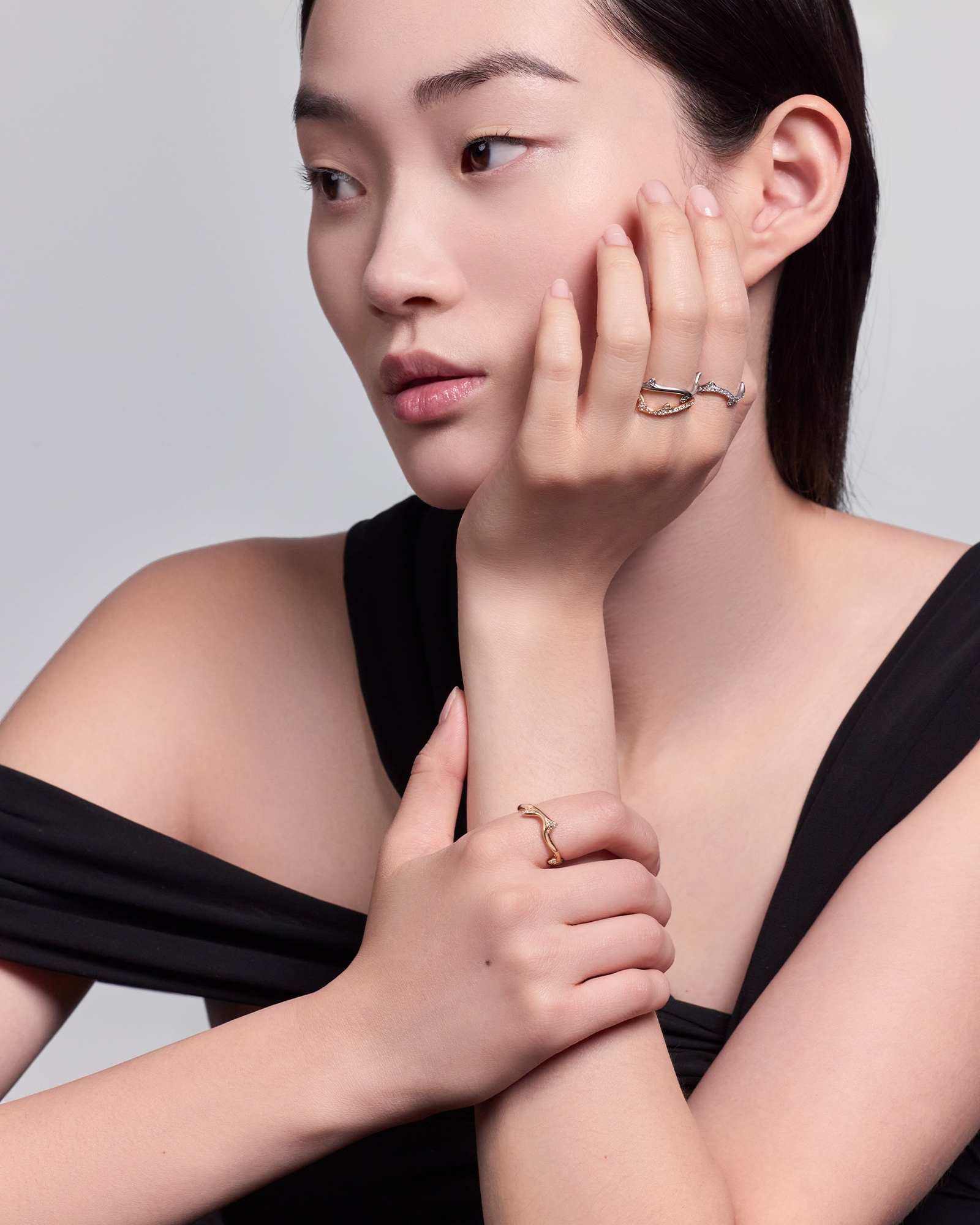 look_image_alt_prefix Bois de Rose 戒指 玫瑰色 18K 金和钻石装饰 E01