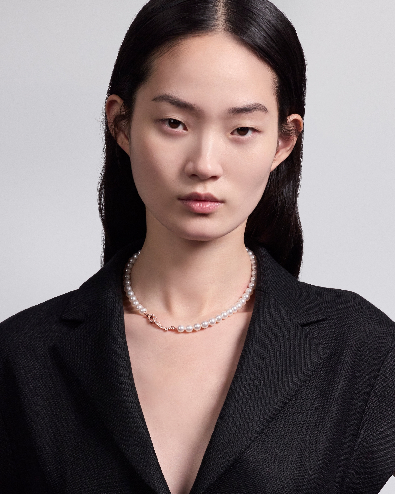 Bois de Rose 项链 玫瑰色 18K 金、珍珠和钻石装饰 E01