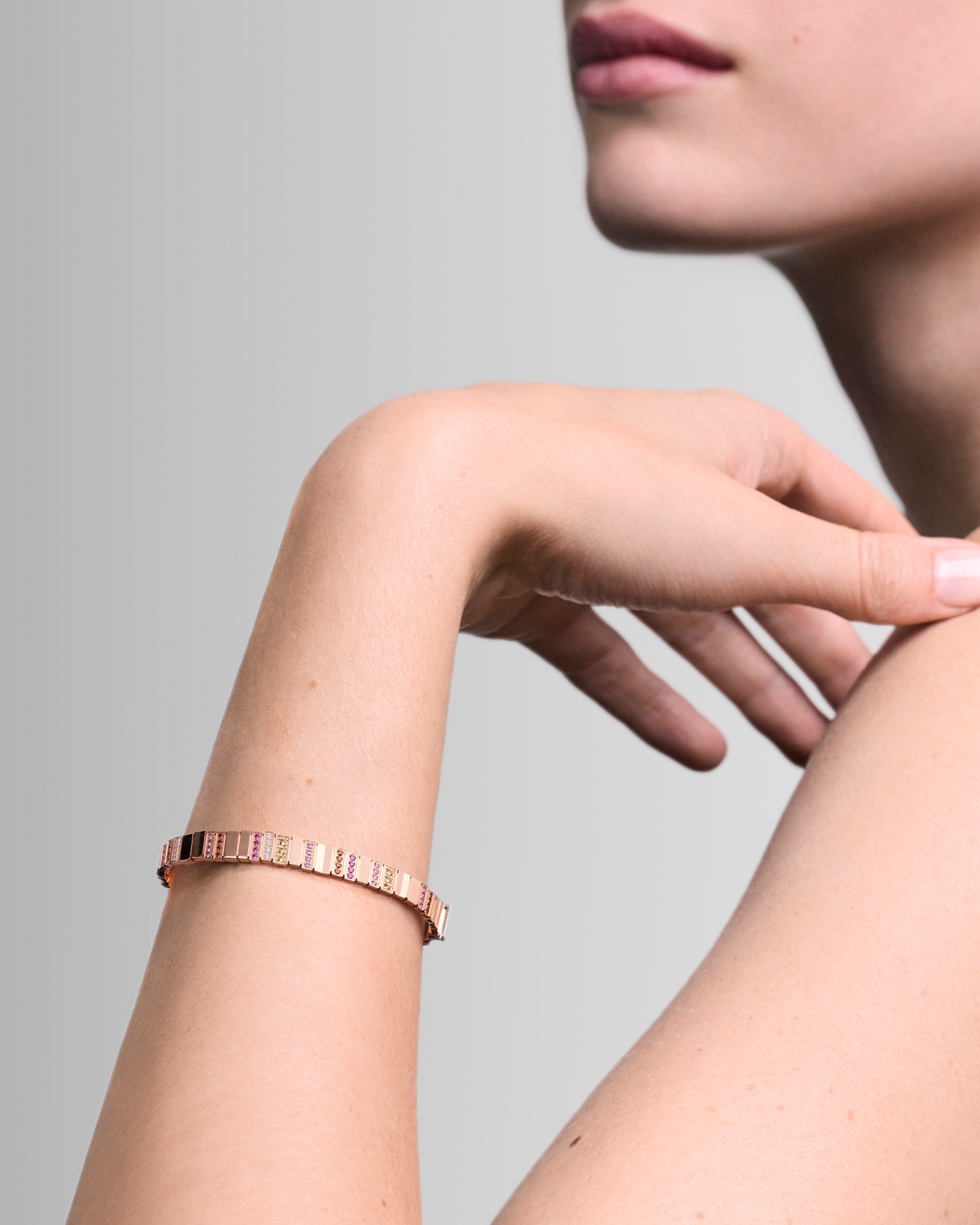 GEM DIOR 手链 玫瑰色 18K 金、钻石、粉色和黄色蓝宝石、粉色红宝石和锰铝榴石 E01