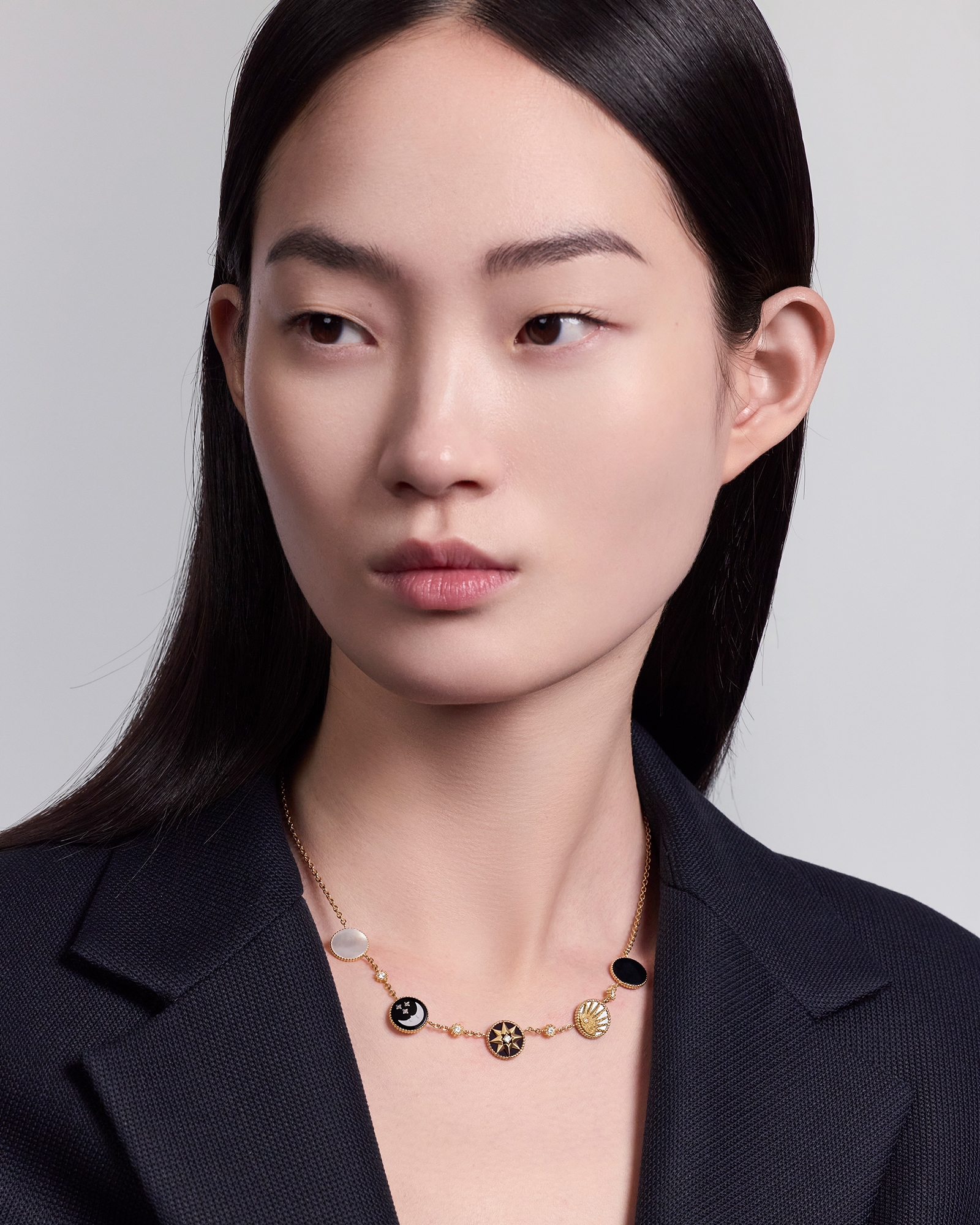 look_image_alt_prefix Rose des Vents 和 Rose Céleste 项链 黄色 18K 金、白色 18K 金、钻石、珍珠母贝和缟玛瑙装饰 E01