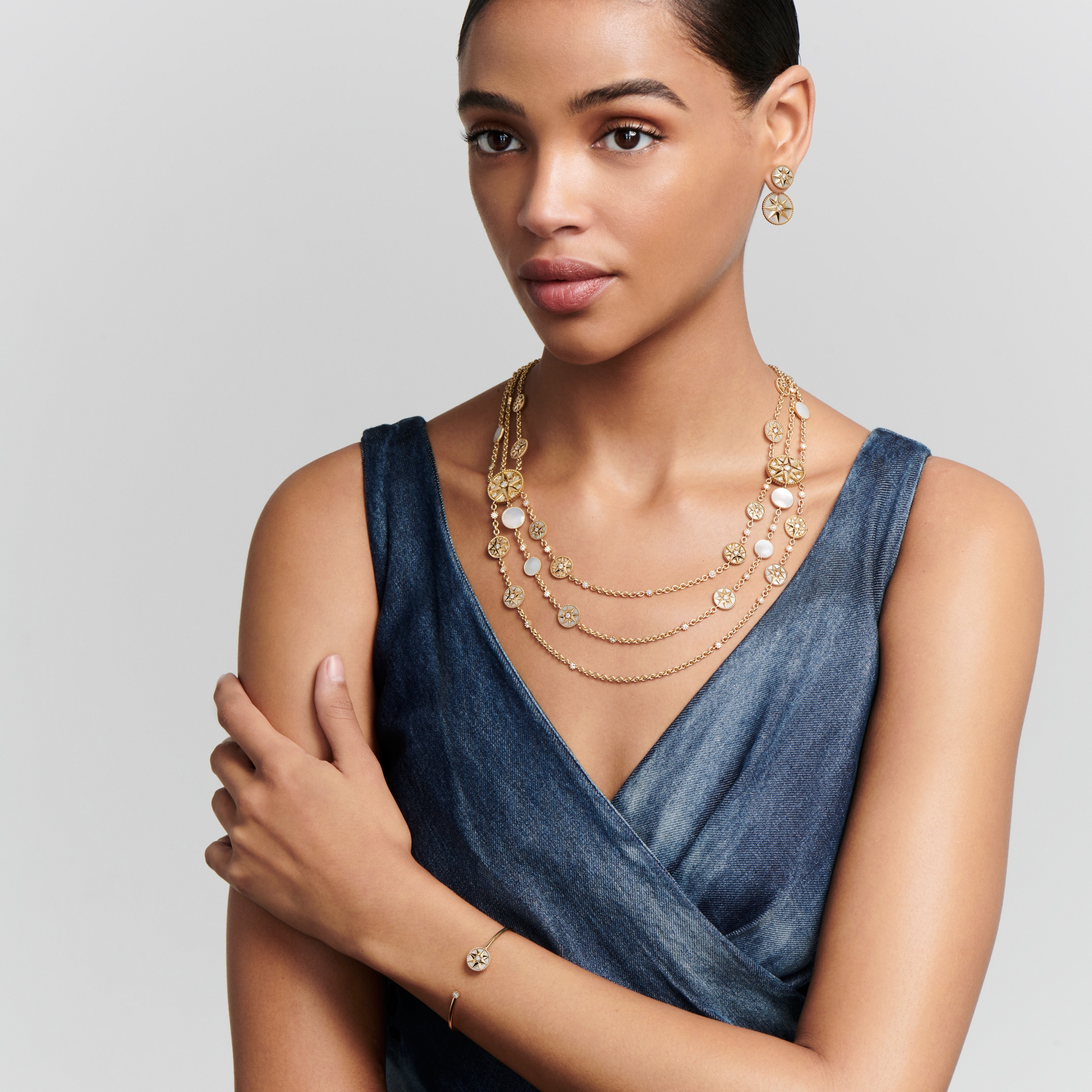 look_image_alt_prefix Rose des Vents 手链 黄色 18K 金、钻石和珍珠母贝装饰 E01