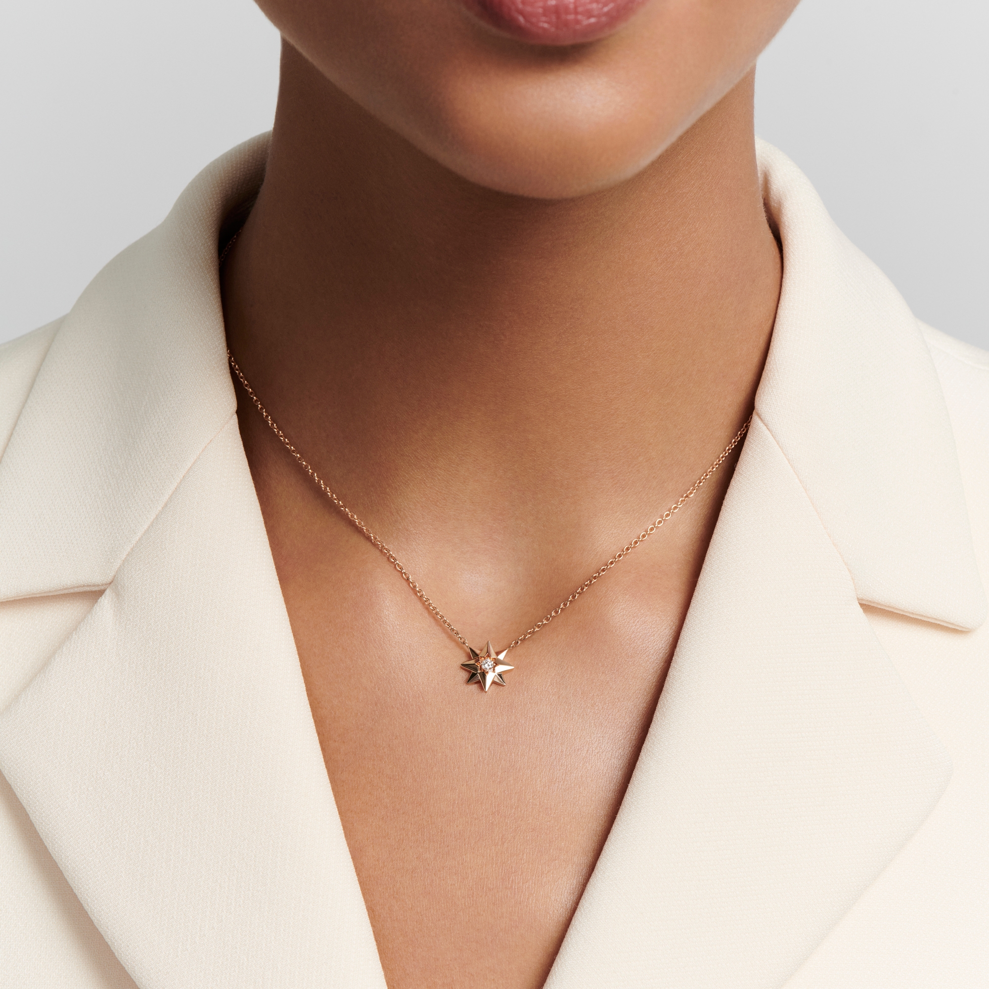 look_image_alt_prefix Étoile des Vents 项链 玫瑰色 18K 金和钻石装饰 E01