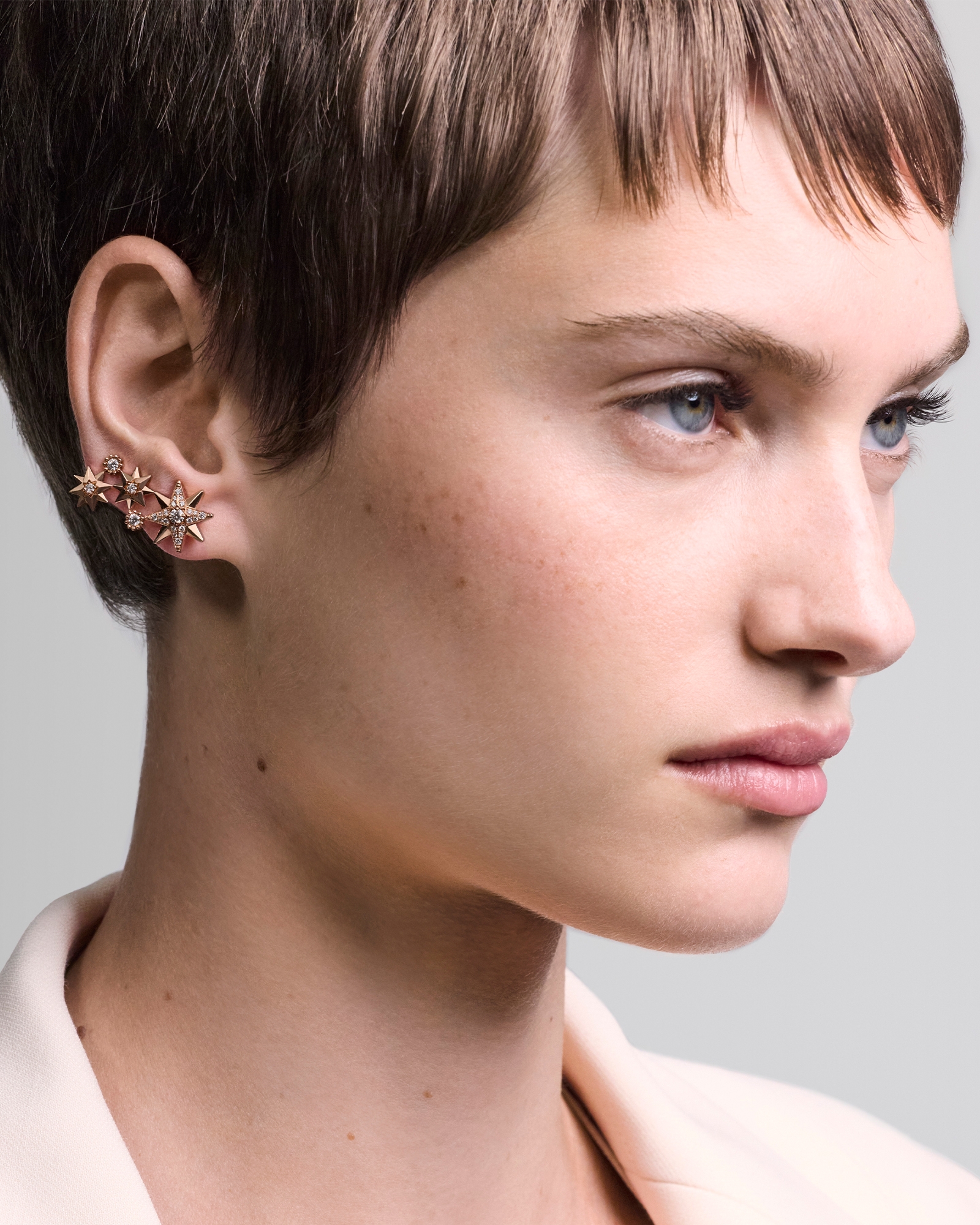 look_image_alt_prefix Étoile des Vents 单只耳环 玫瑰色 18K 金和钻石 E01
