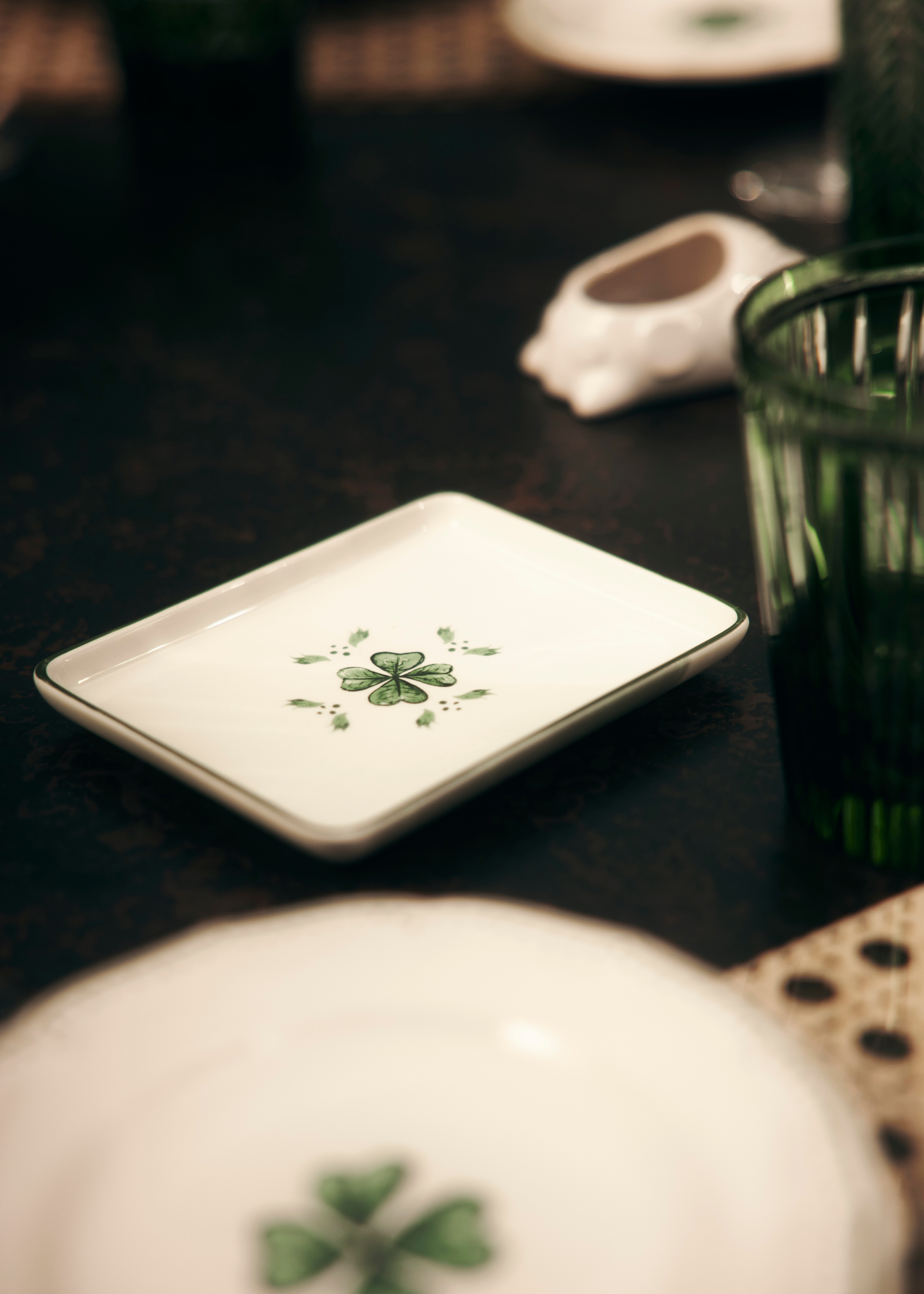 装饰托盘 陶瓷四叶草图案 E06