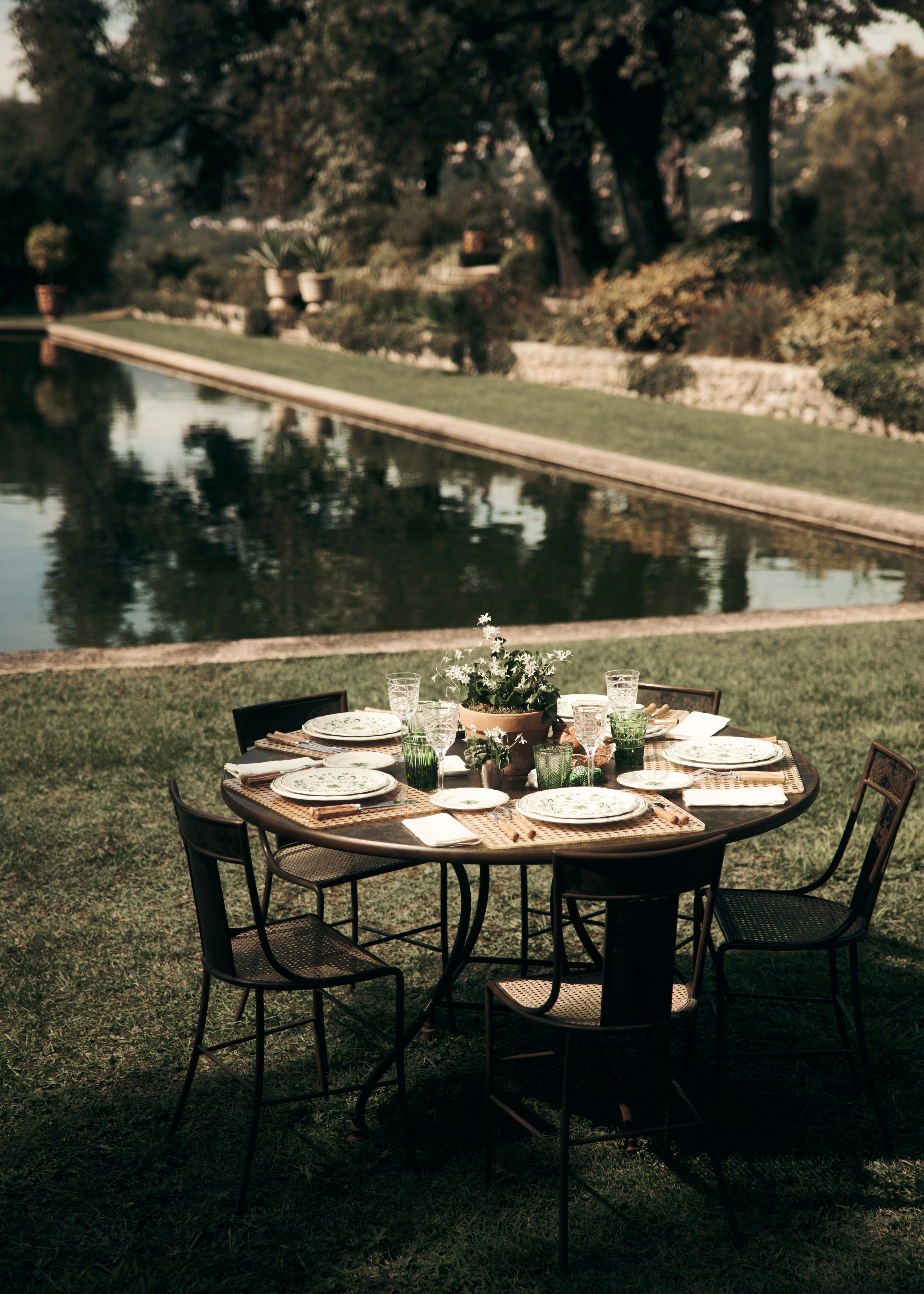 look_image_alt_prefix 甜品碟 陶瓷四叶草图案 E08