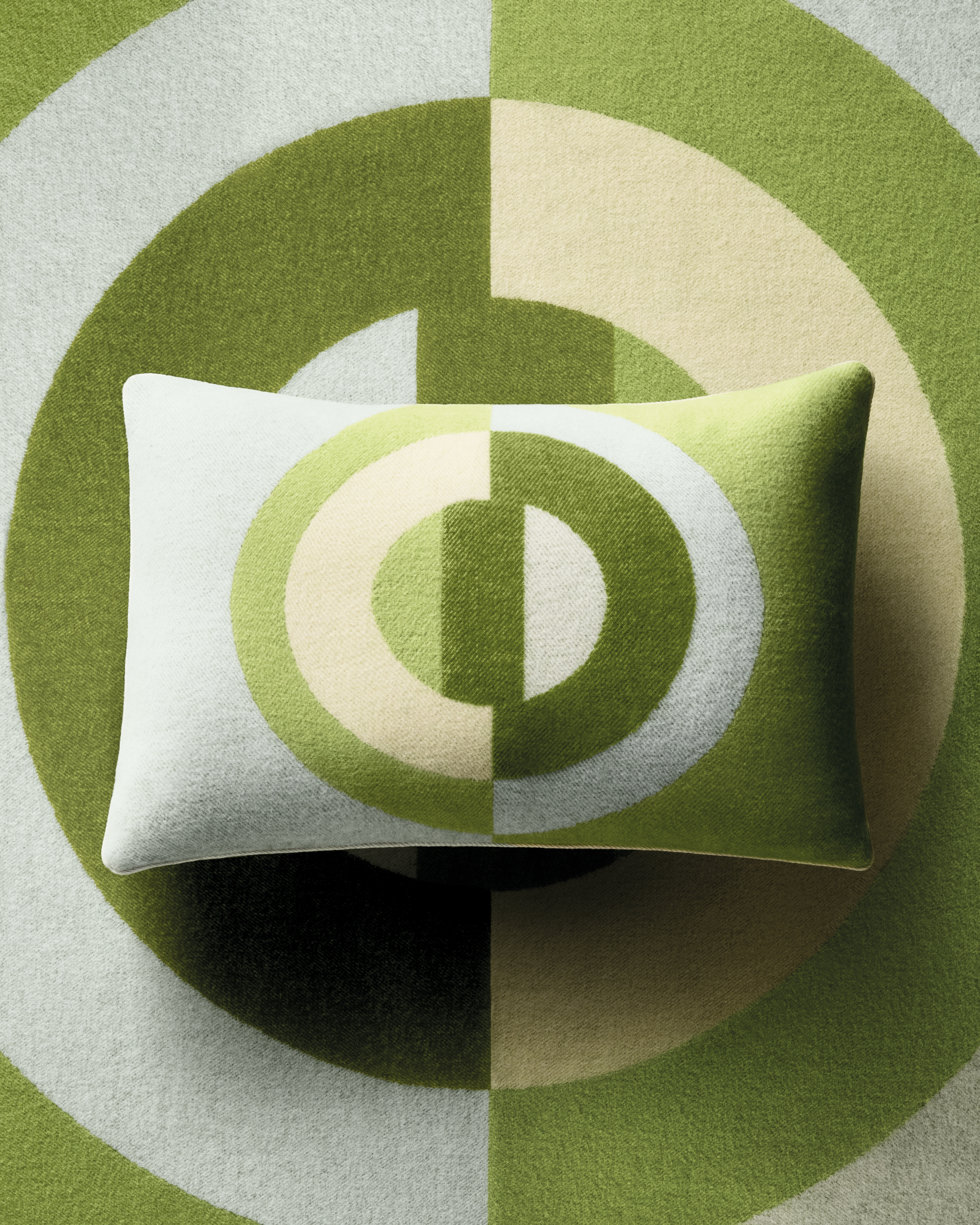 CD Entrelacés 系列长方形靠垫 绿色绵羊毛混纺面料 E04