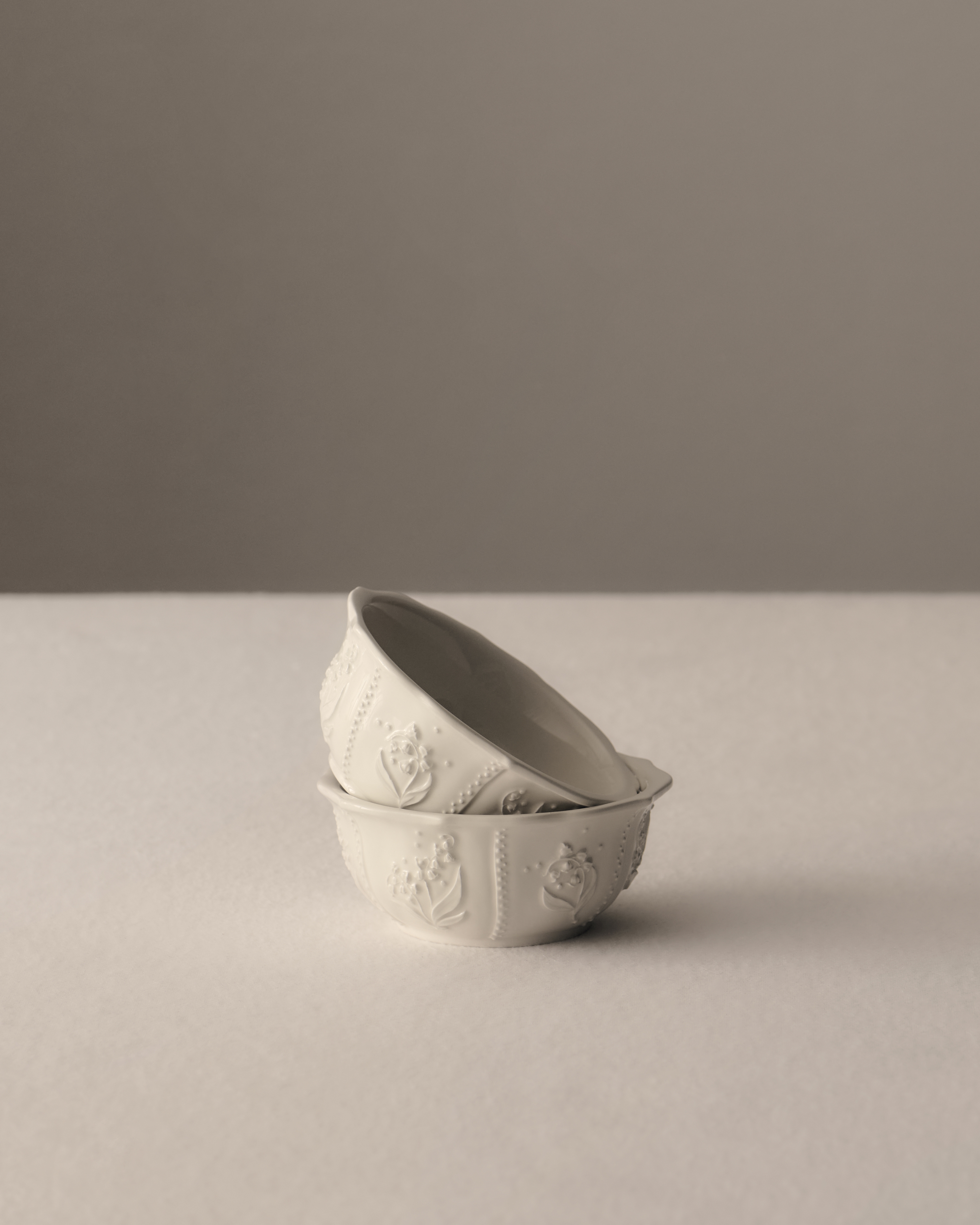 谷物碗两件套装 白色陶瓷 Lily Dior 凸起图案 E05