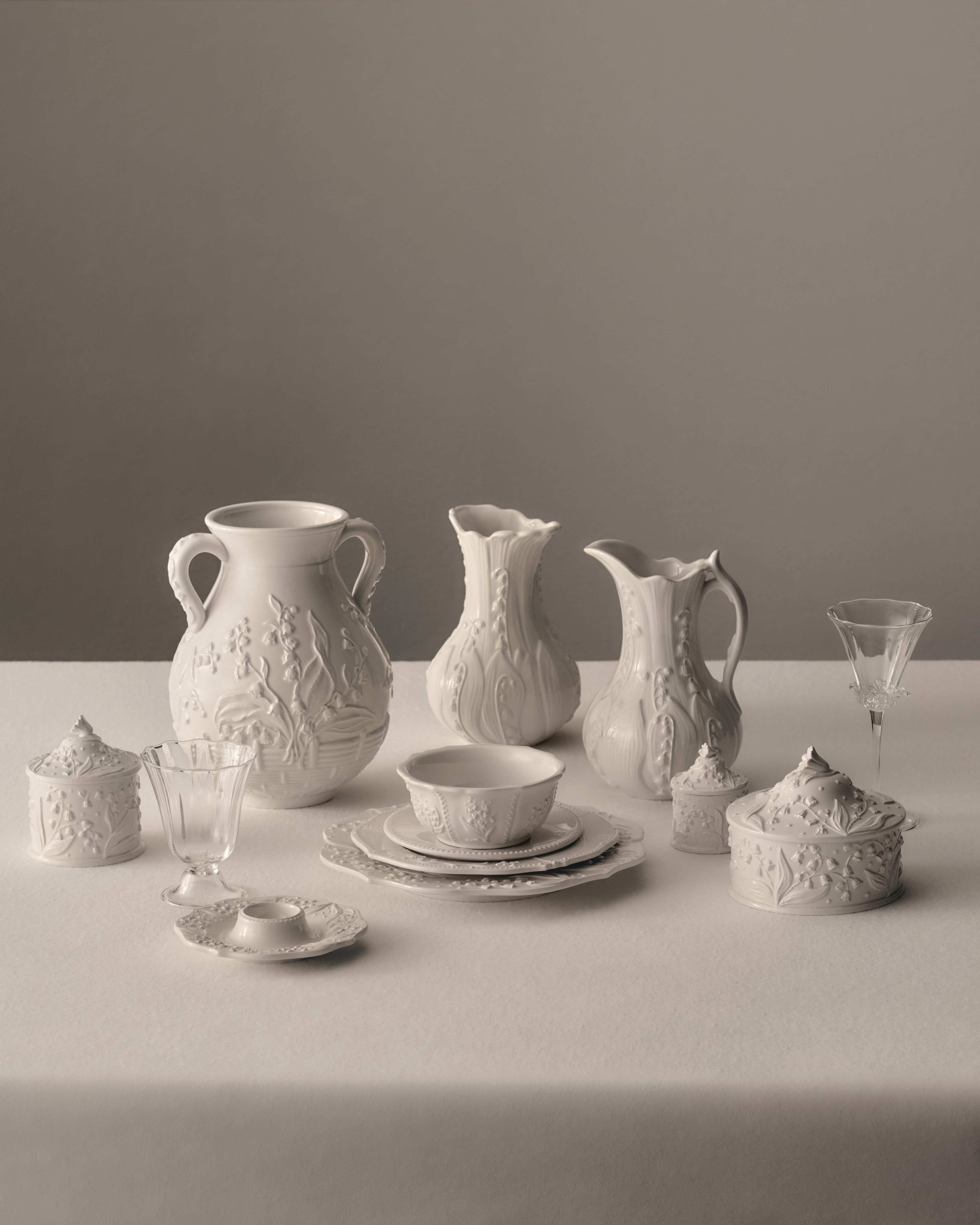 look_image_alt_prefix 餐盘 象牙色 Lily Dior 图案 E11