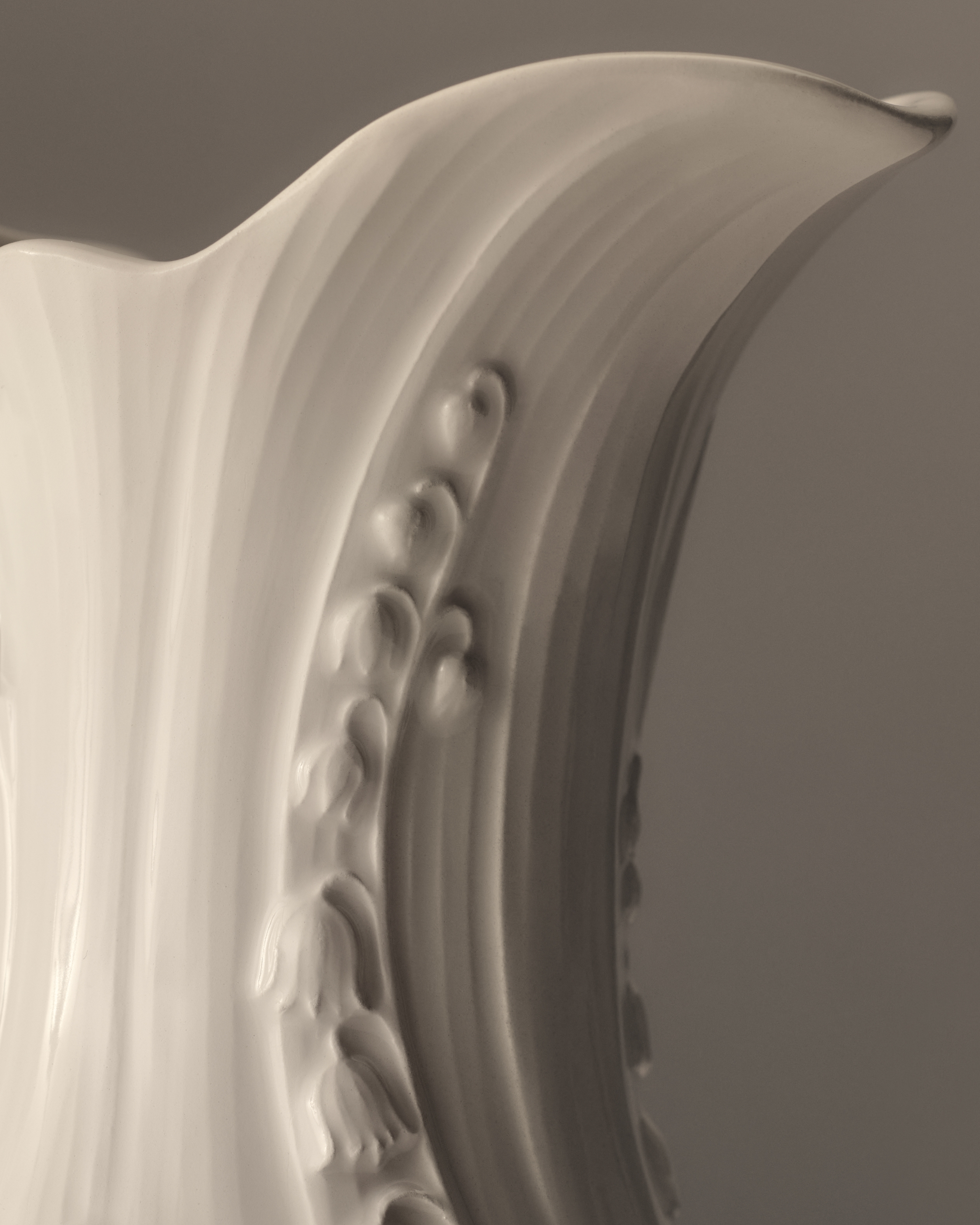 look_image_alt_prefix 水瓶 白色陶瓷 Lily Dior 凸起图案 E13