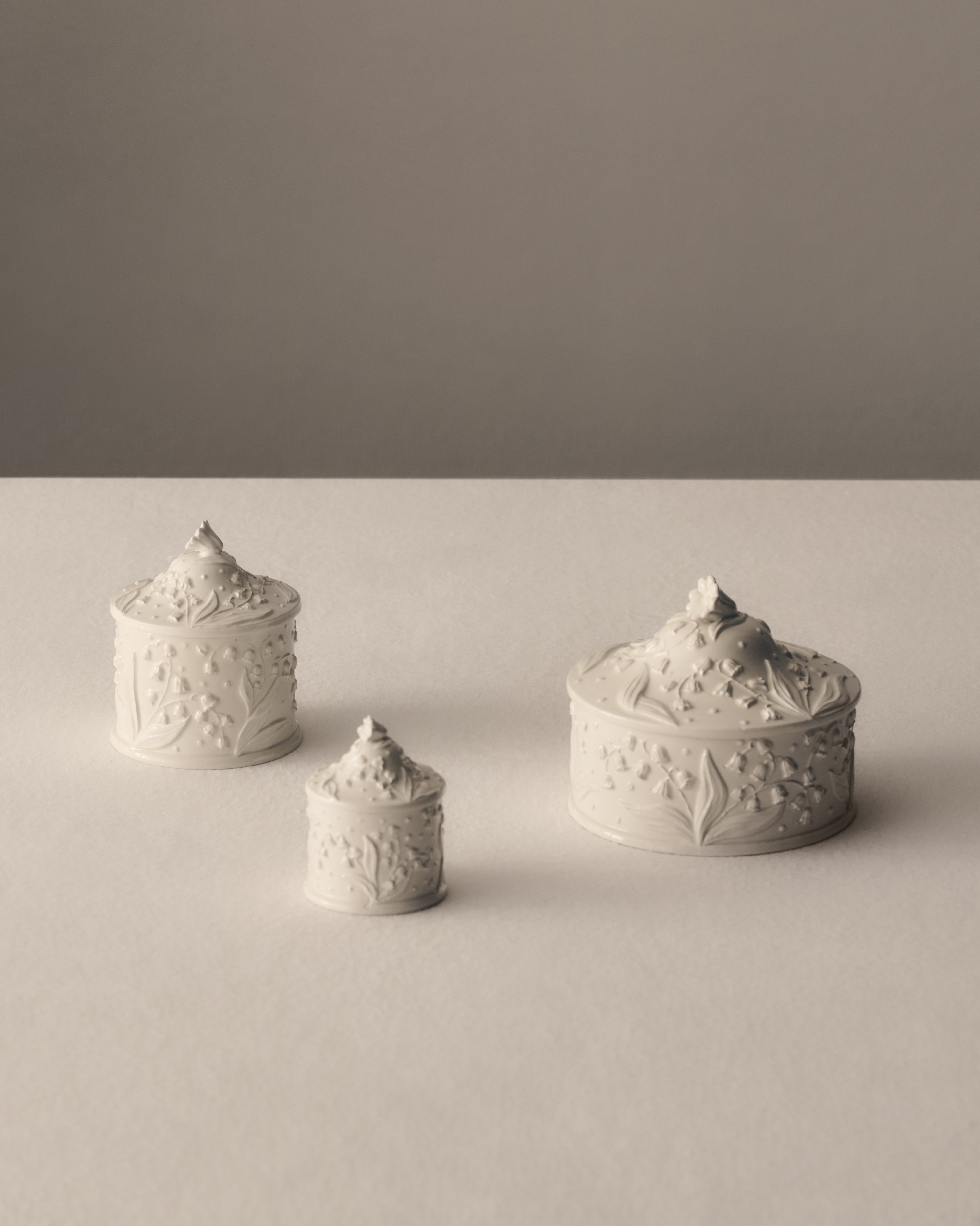 look_image_alt_prefix 装饰盒 白色陶瓷 Lily Dior 凸起图案 E02