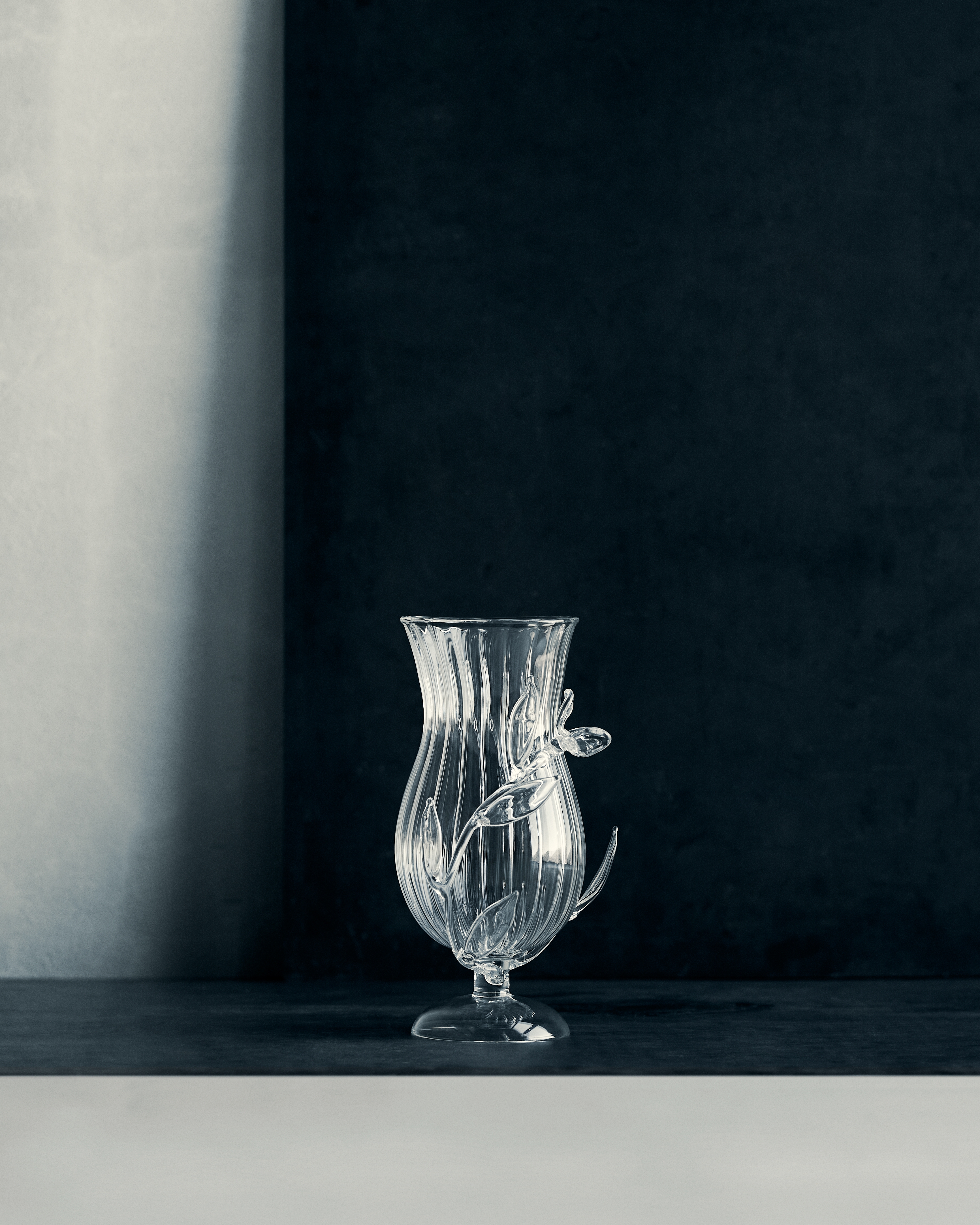 look_image_alt_prefix 花瓶 Dior Maison 与 Sam Baron 联名，透明效果手工吹制玻璃 E07