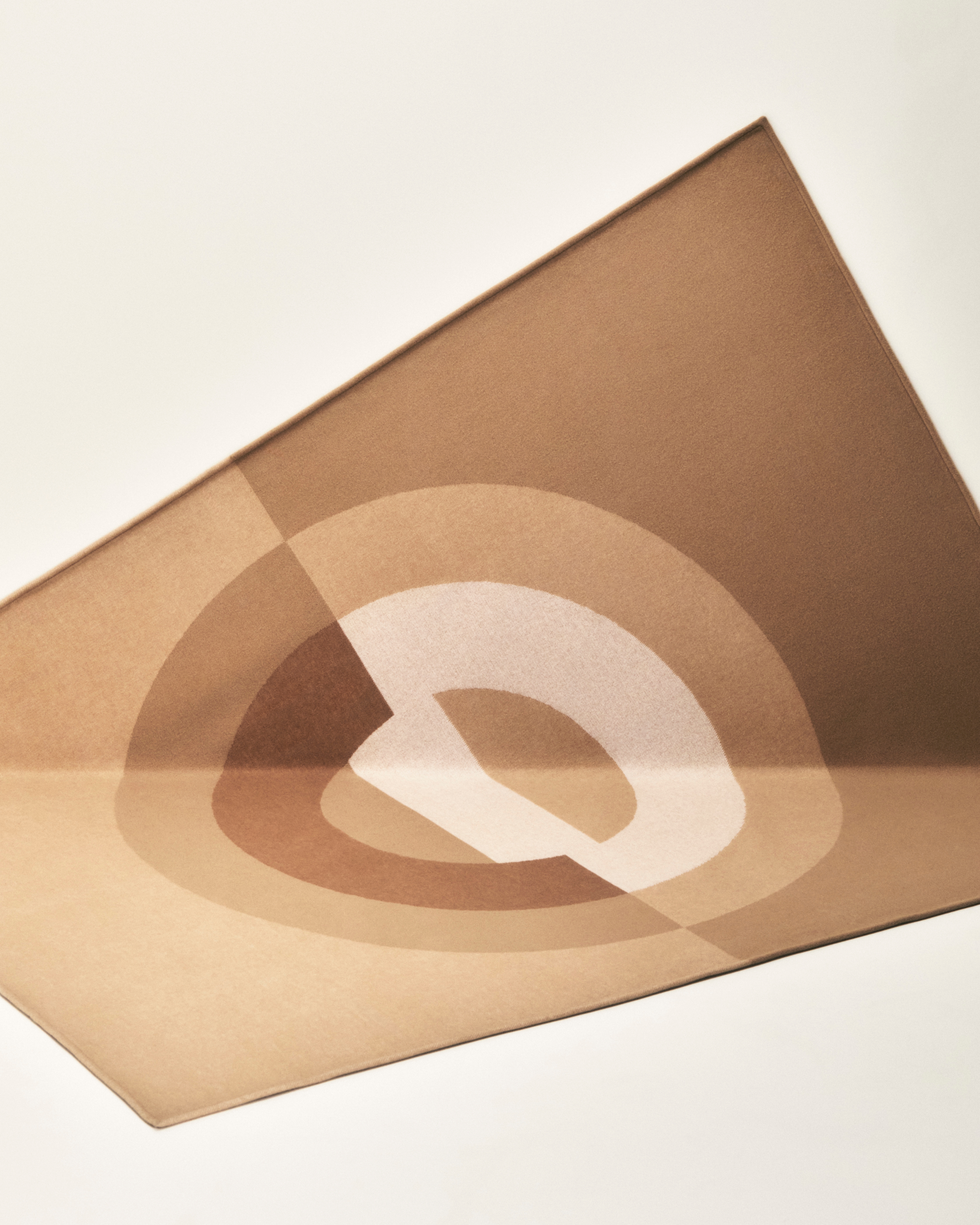 CD Entrelacés 系列织毯 米色绵羊毛混纺面料 E17