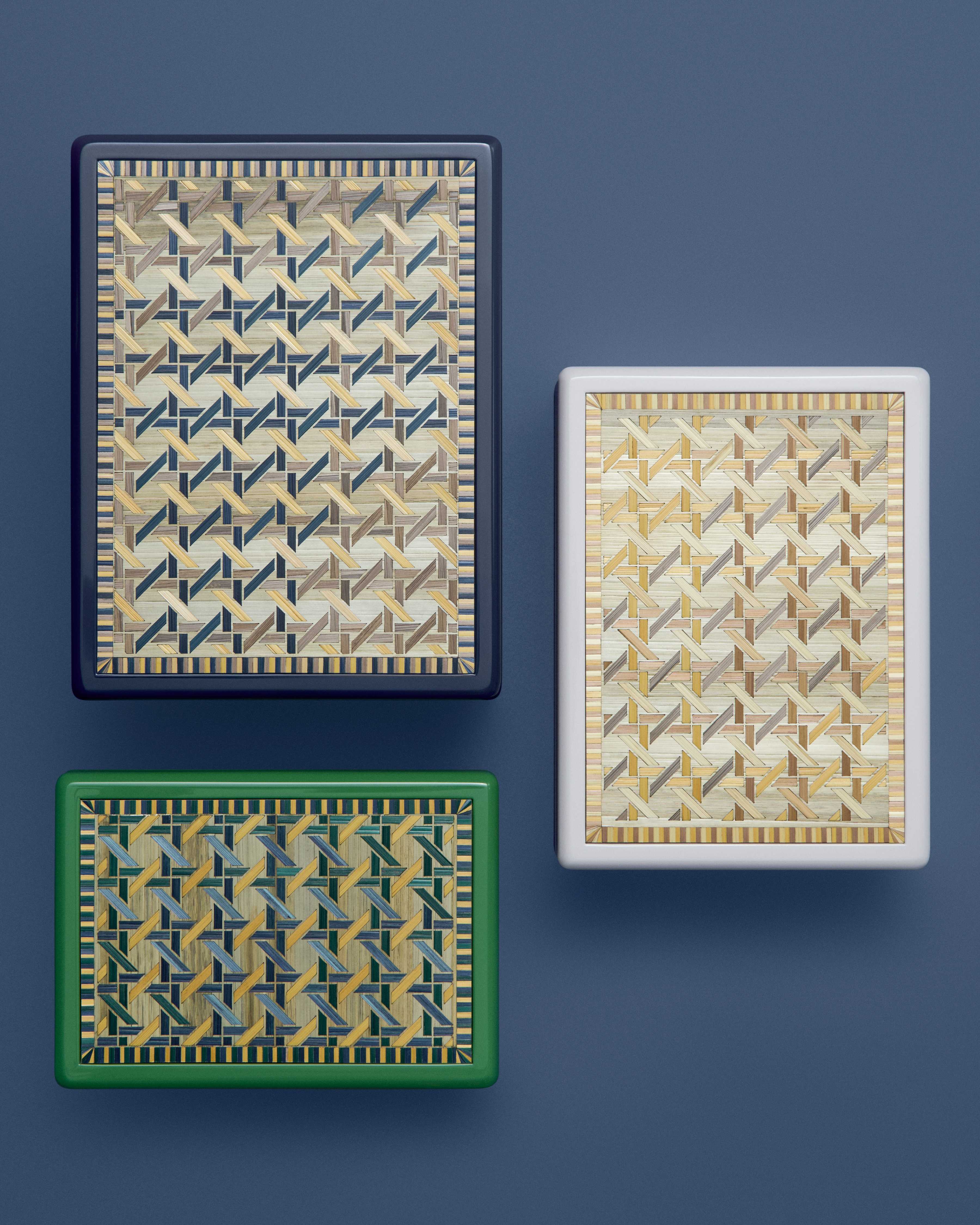 look_image_alt_prefix 珠宝盒 白色涂漆木质和麦秸细工镶嵌藤格纹格子图案 E03