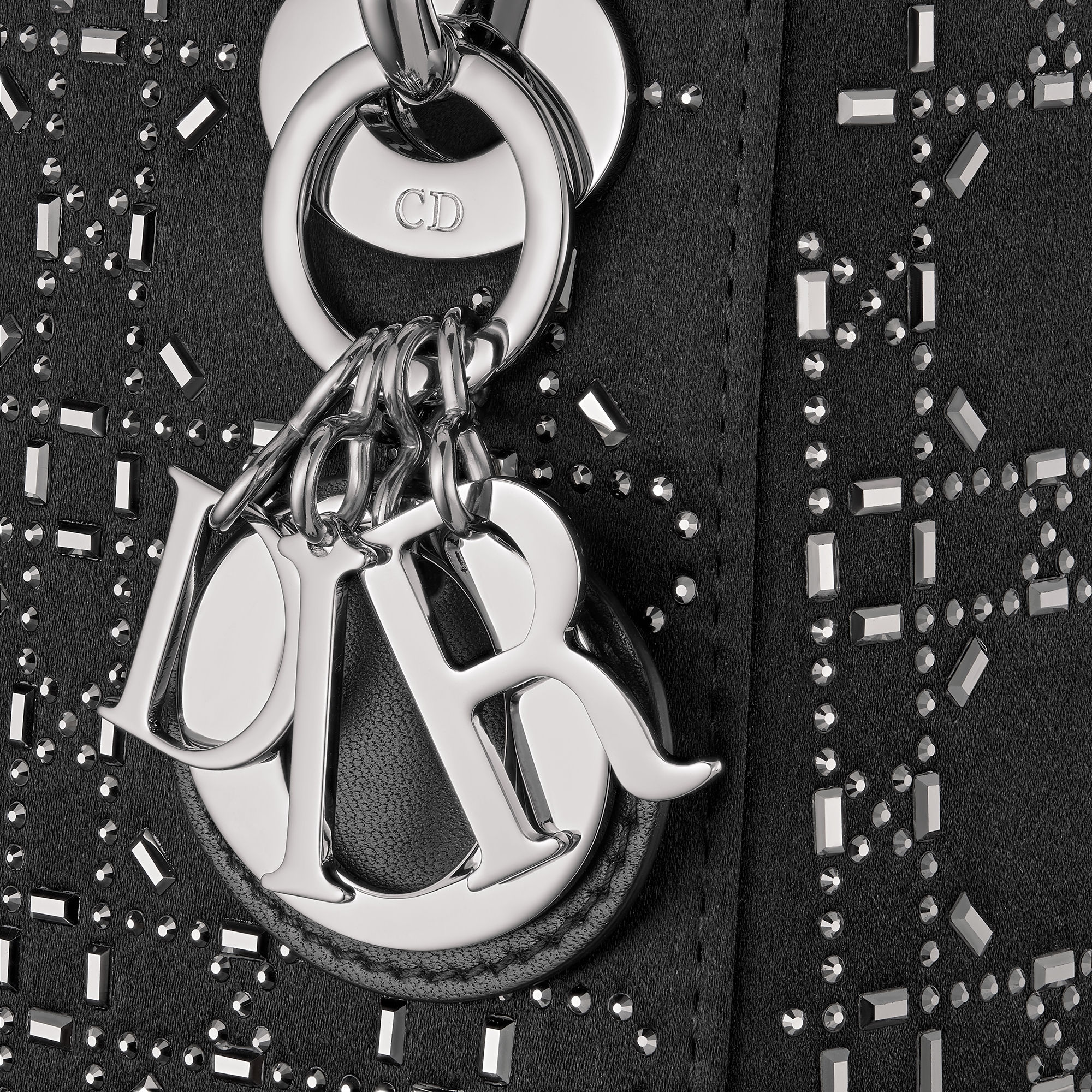 迷你 Lady Dior 手袋 黑色缎面藤格纹仿水晶 E09