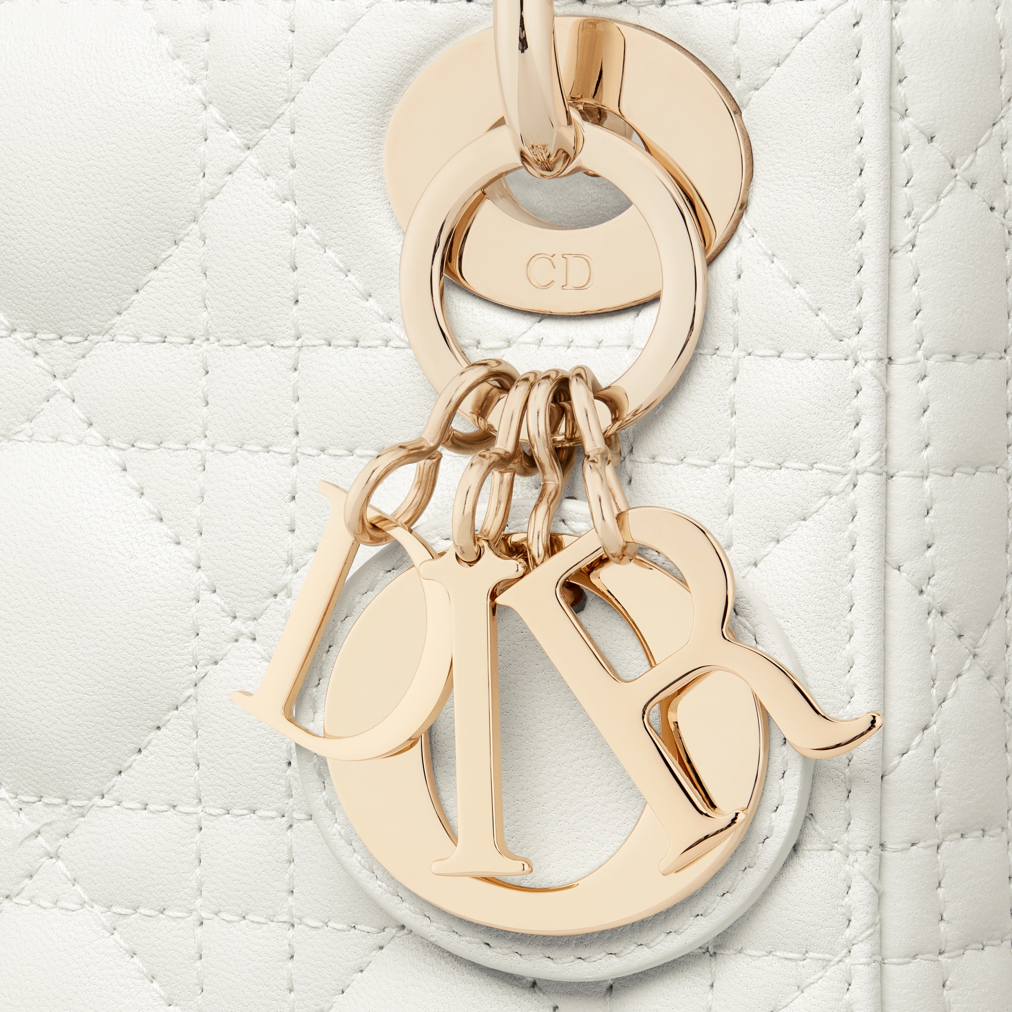 迷你 Lady Dior 手袋 奶白色羊皮革藤格纹 E09