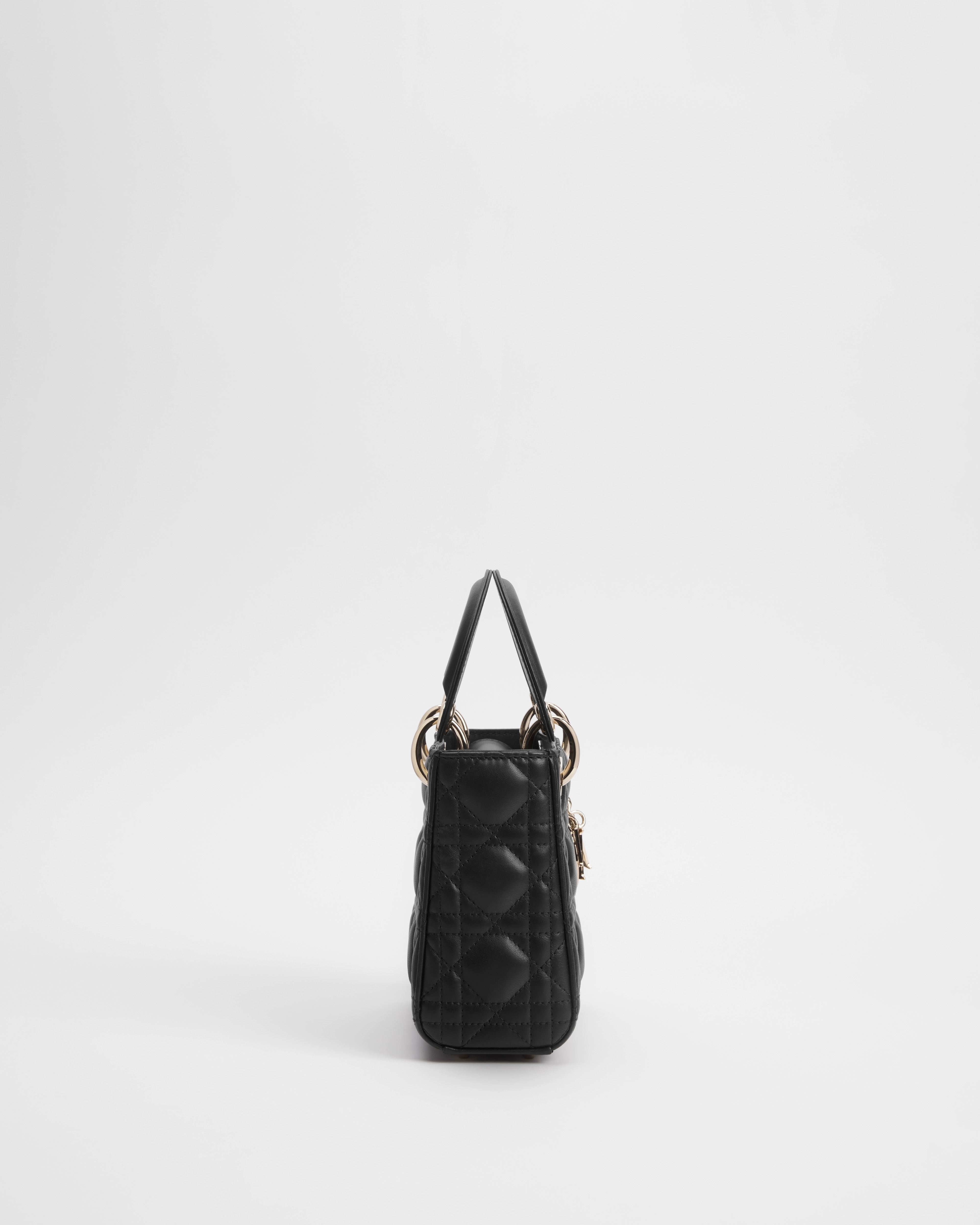 迷你 Lady Dior 手袋 黑色羊皮革藤格纹 E02