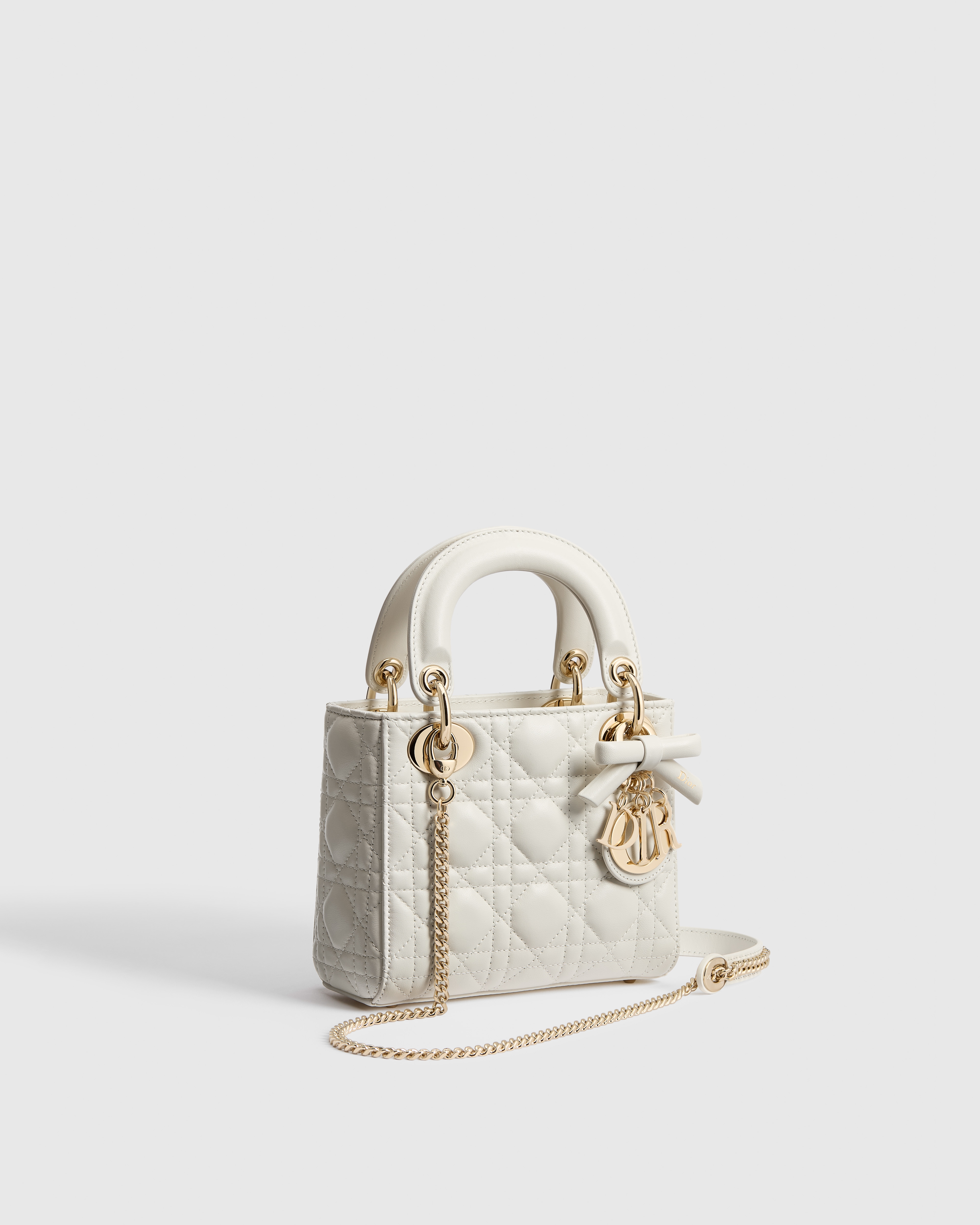 迷你 Lady Dior 手袋（附链条） 奶白色羊皮革藤格纹 E03