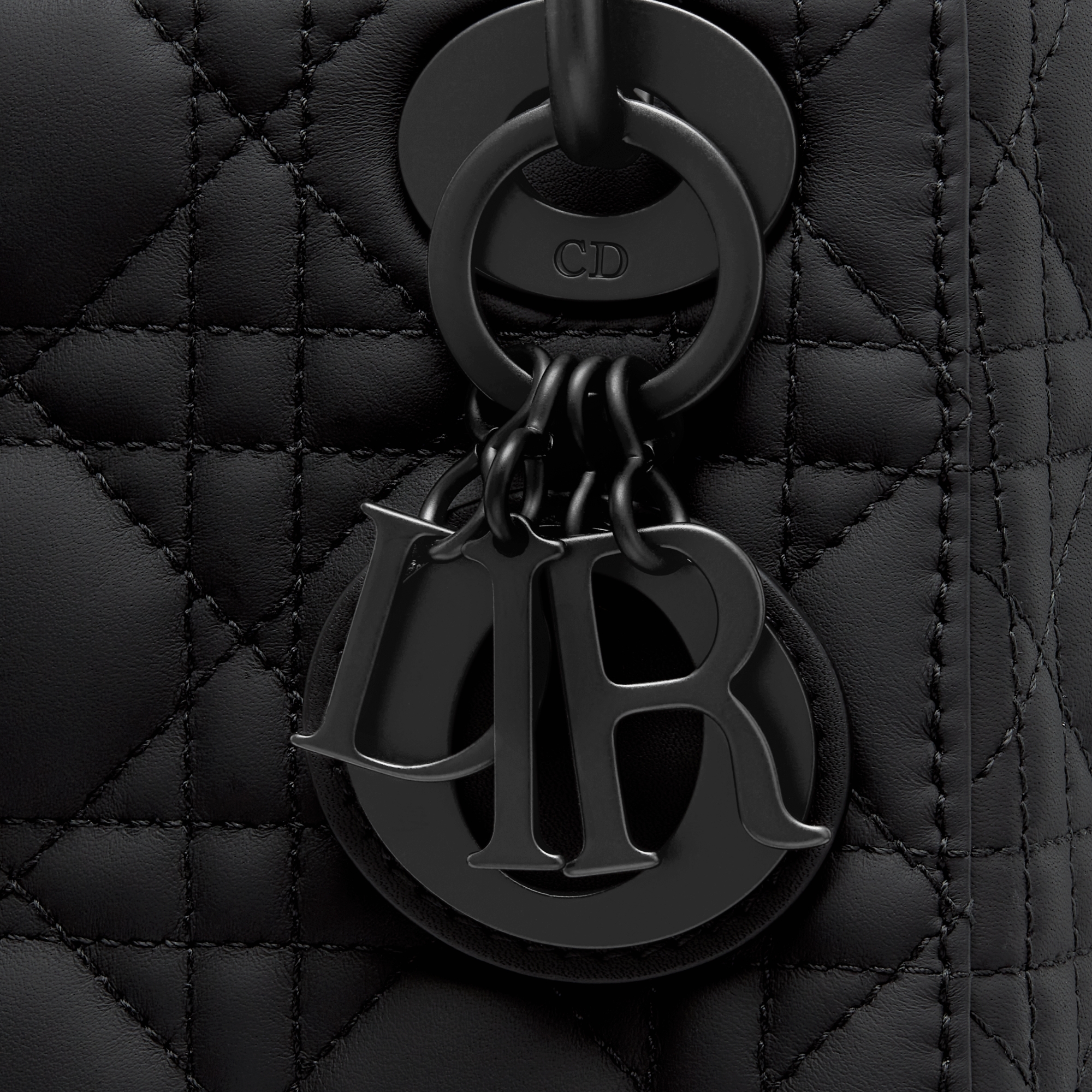 迷你 Lady Dior 手袋 黑色哑光牛皮革藤格纹 E09