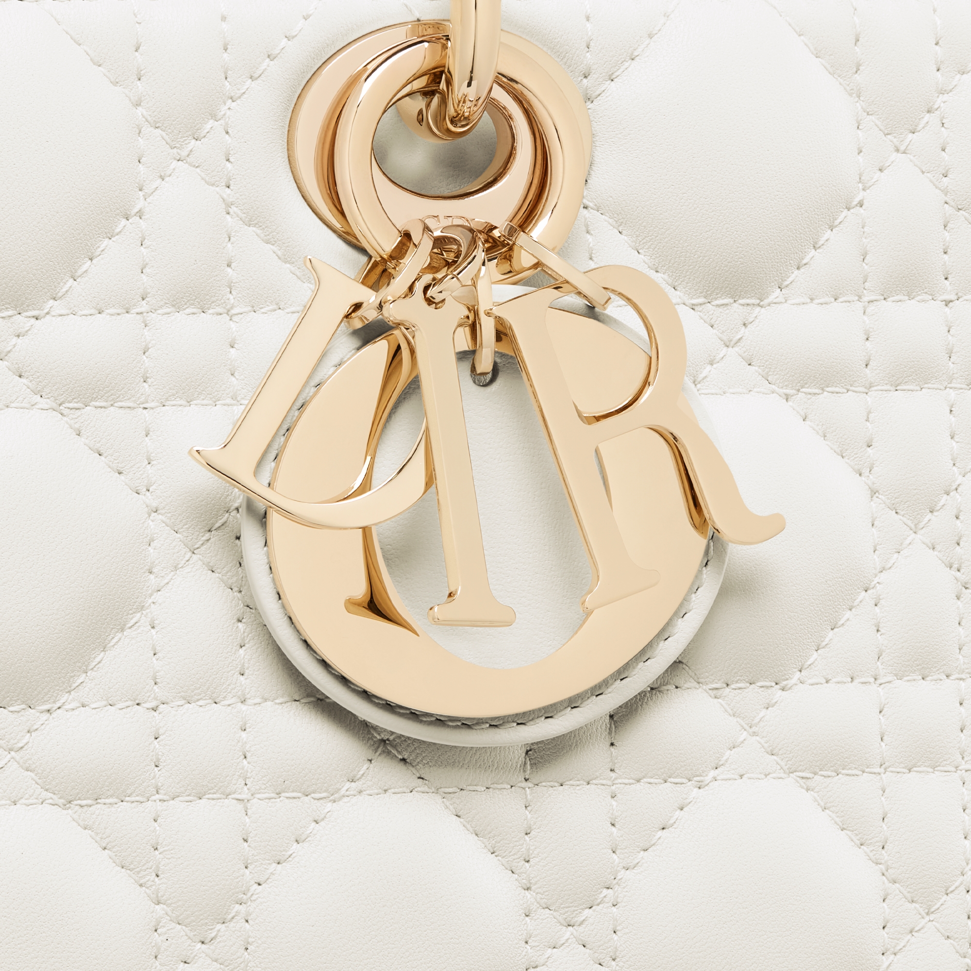 中号 Lady D-Joy 手袋 奶白色羊皮革藤格纹 E09