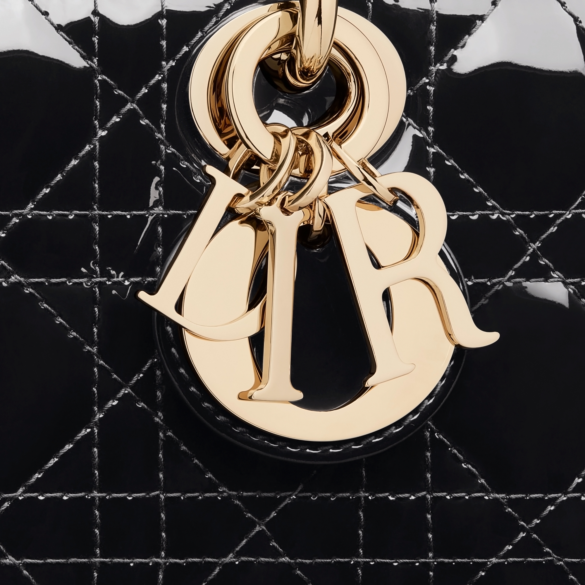 小号 Lady D-Joy 手袋 黑色漆皮牛皮革藤格纹 E09