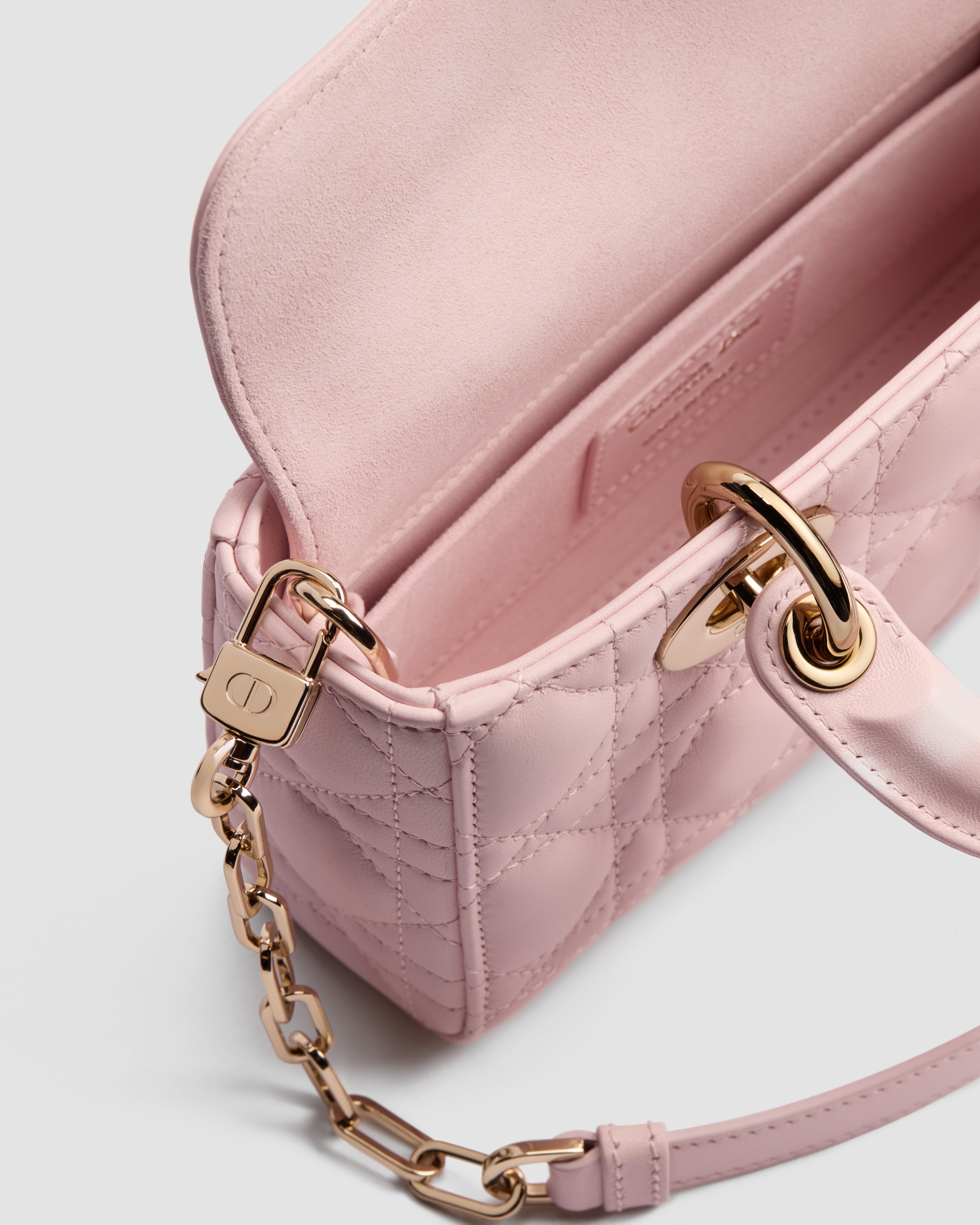 迷你 Lady D-Joy 手袋 淡柔粉色羊皮革藤格纹 E06