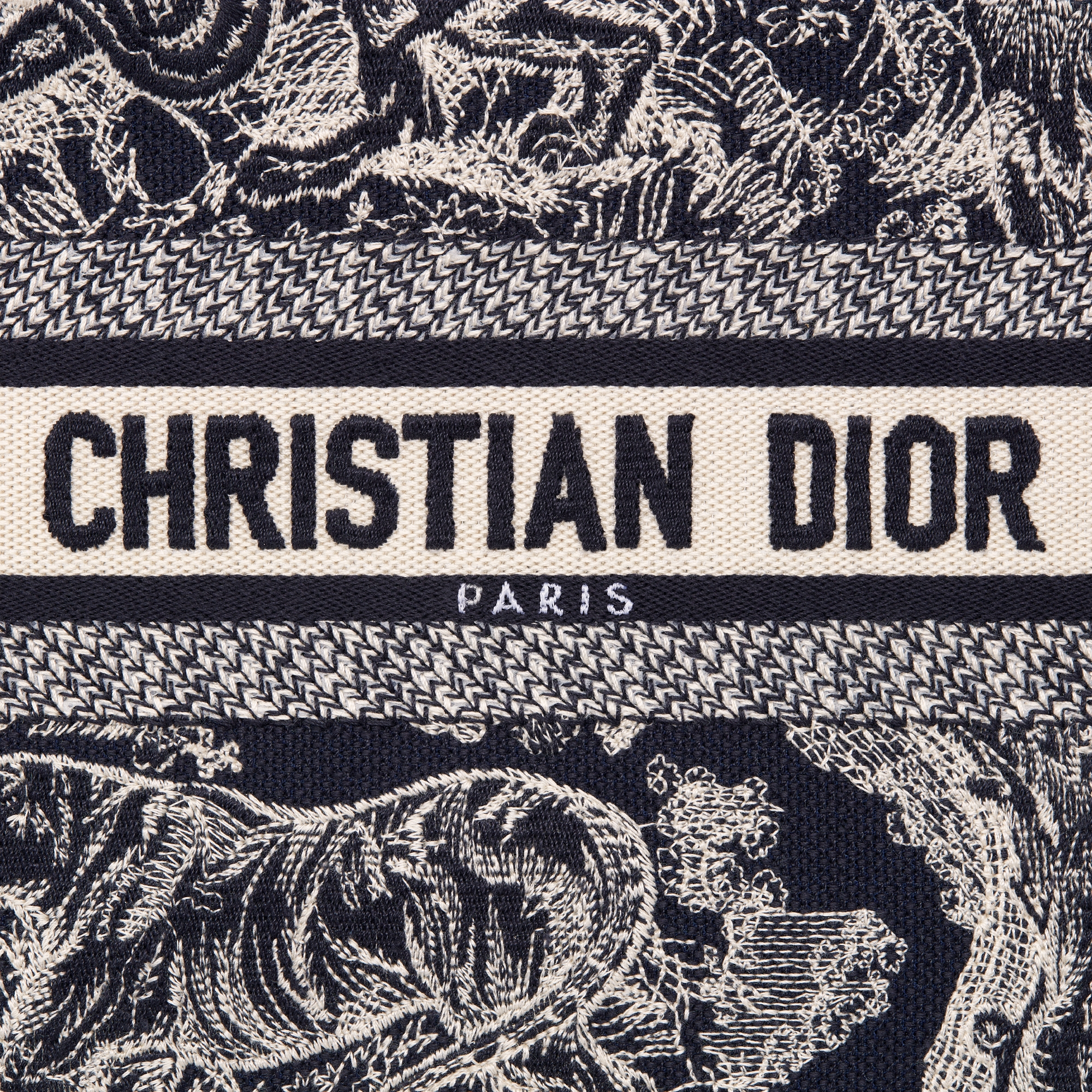 小号 Book Tote 手袋 蓝色和白色 Reverse 茹伊印花刺绣 (26.5 x 22 x 14 厘米) E09