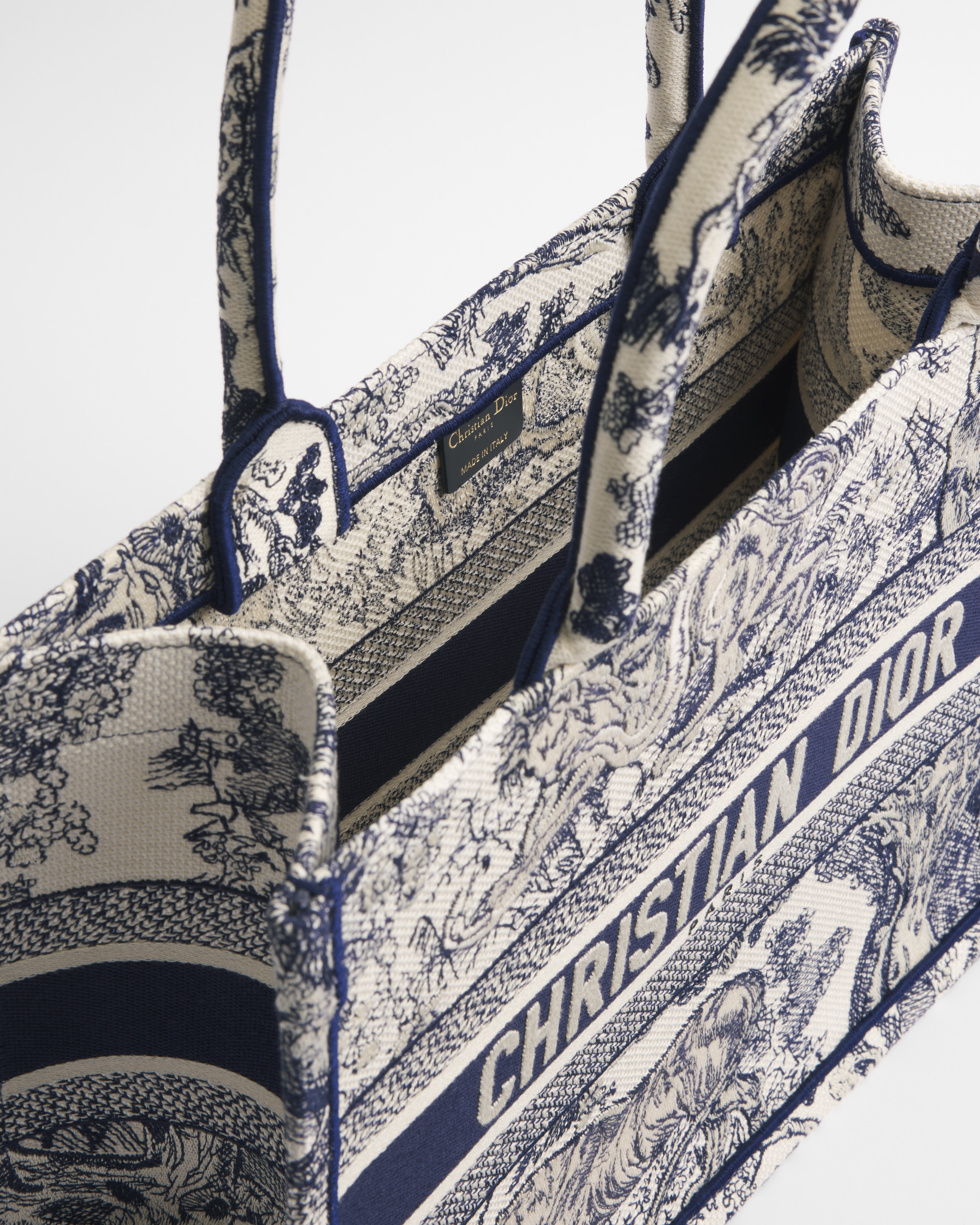 中号 Book Tote 手袋 米白色和蓝色茹伊印花刺绣面料（36 x 27.5 x 16.5 厘米） E06